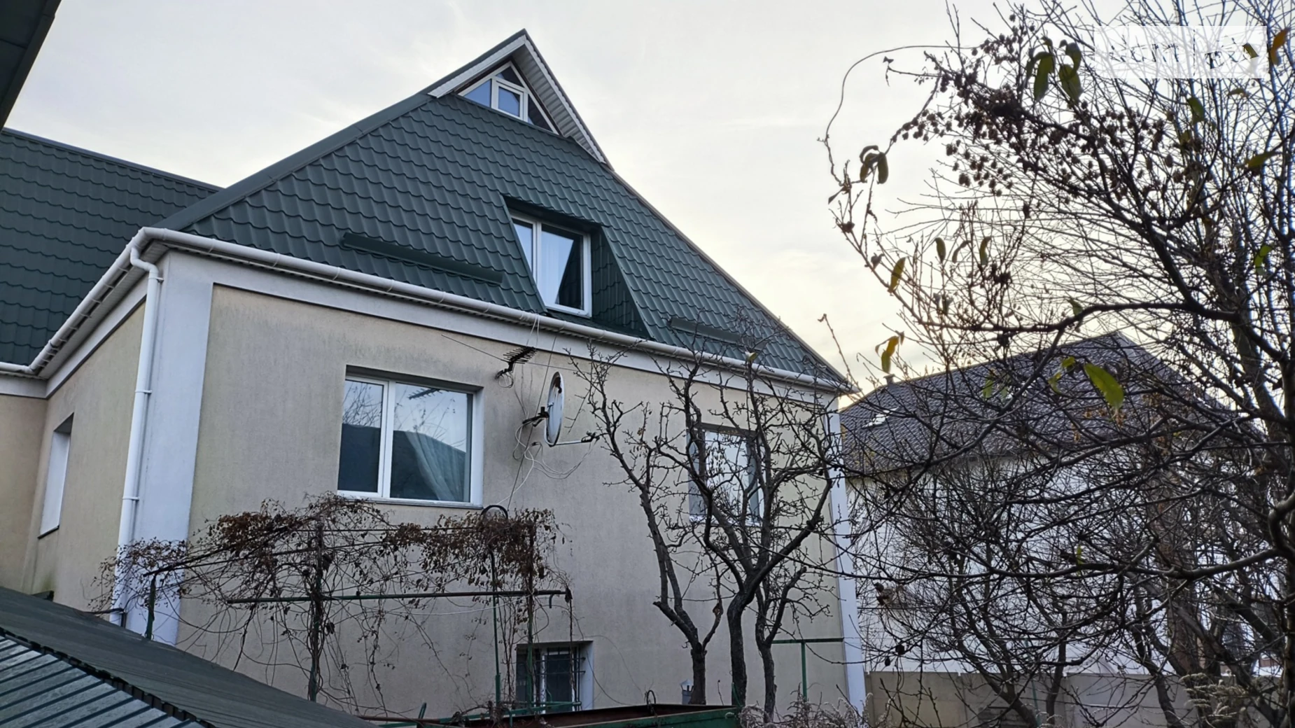 Продается дом на 3 этажа 287 кв. м с подвалом, цена: 168000 $ - фото 2