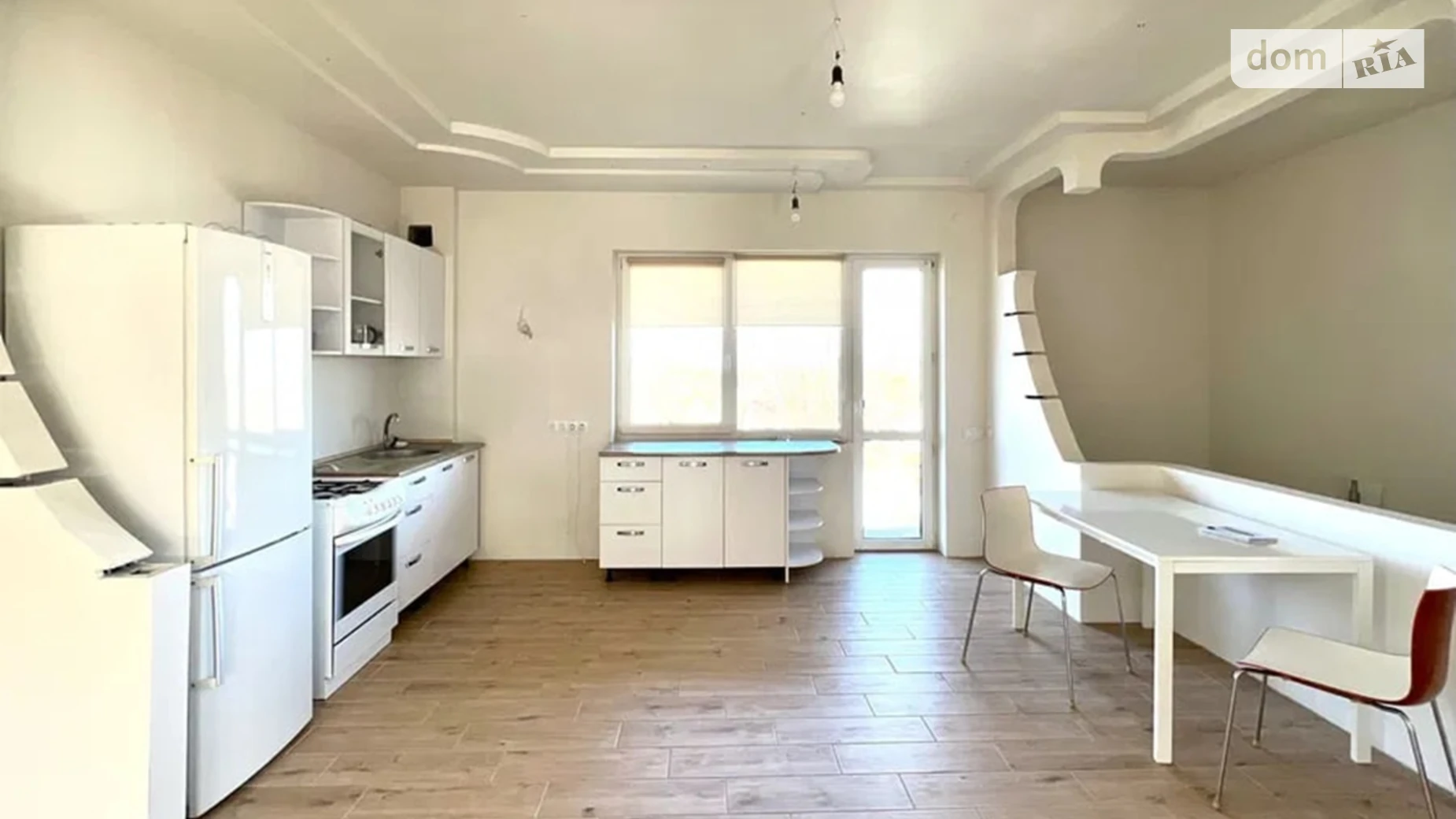 Продается дом на 3 этажа 191 кв. м с балконом, цена: 99000 $ - фото 4