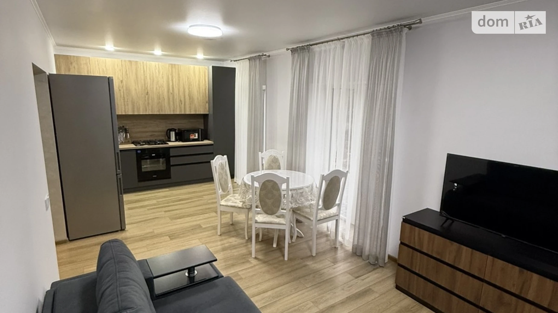 Сдается в аренду дом на 2 этажа 120 кв. м с террасой, цена: 1200 € - фото 3