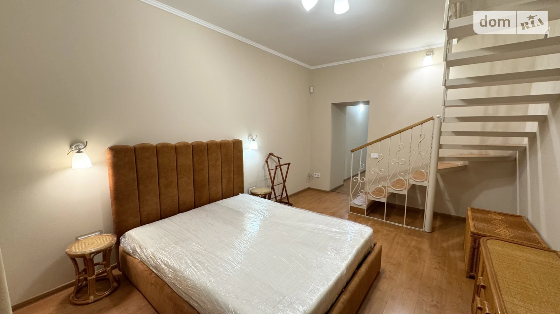 Сдается в аренду 2-комнатная квартира 74 кв. м в Львове, ул. Вишенского - фото 2