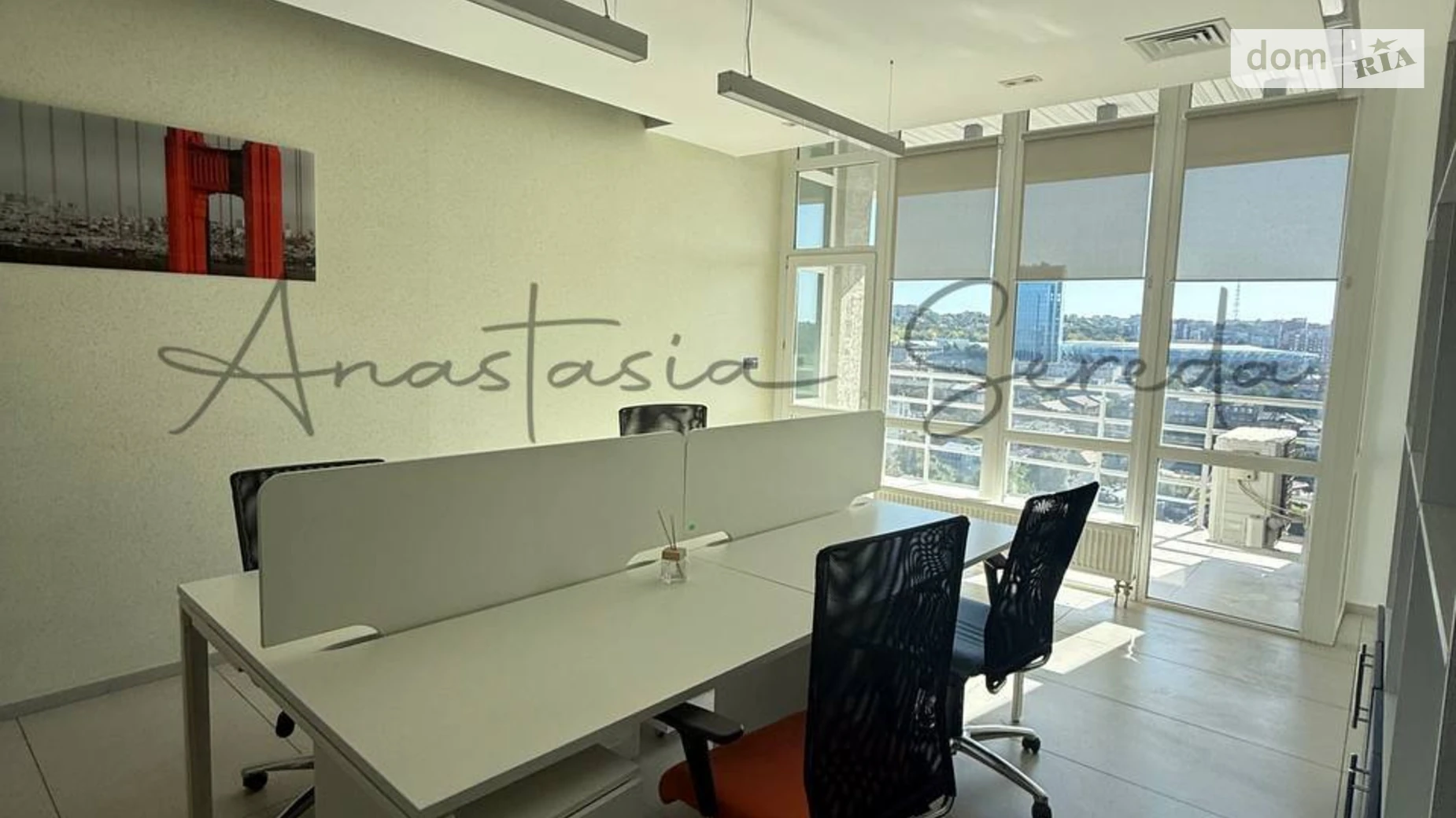 Сдается в аренду офис 135 кв. м в бизнес-центре, цена: 1350 $ - фото 2