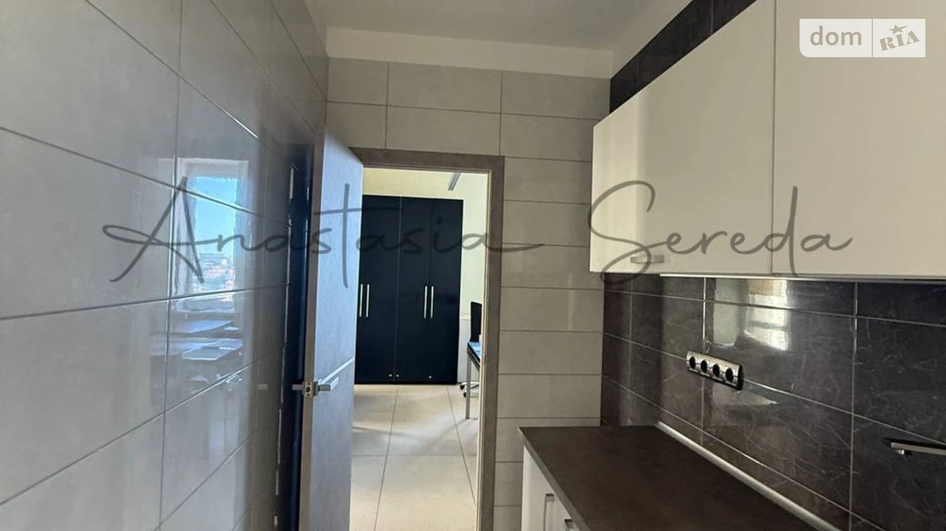 Сдается в аренду офис 135 кв. м в бизнес-центре, цена: 1350 $ - фото 4