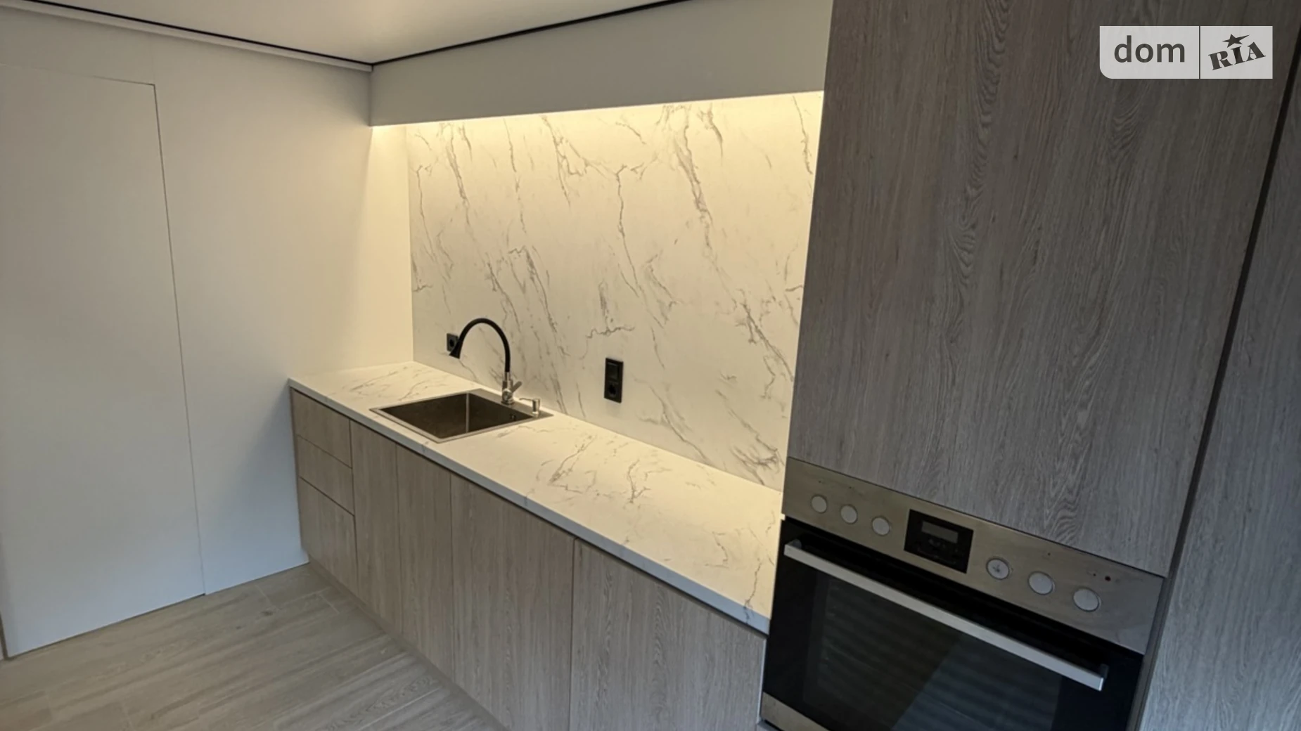 Продается 1-комнатная квартира 45 кв. м в Ровно, ул. Кобзарская, 2 - фото 5