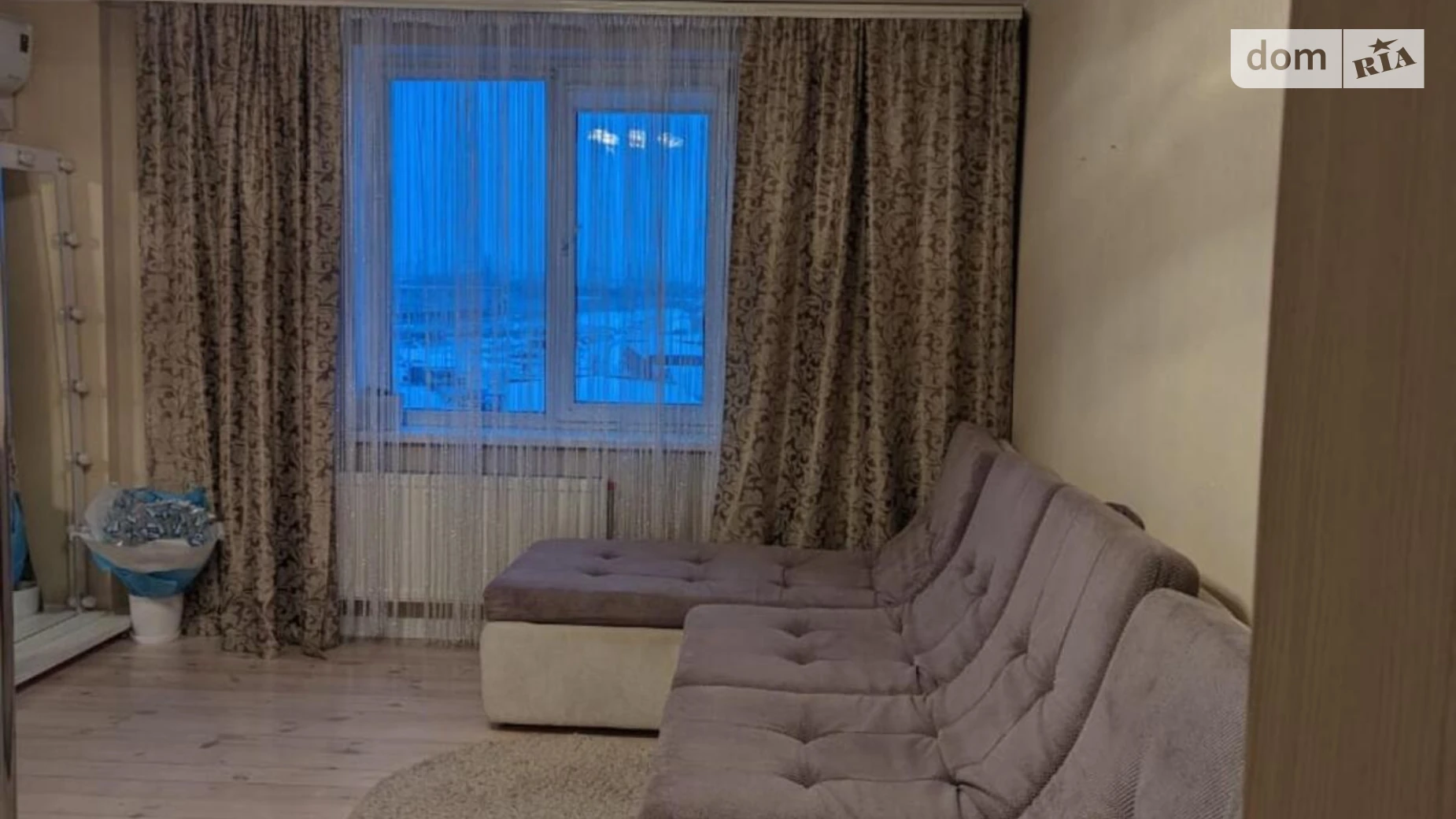 Здається в оренду 2-кімнатна квартира 74 кв. м у Рівному, вул. Соборна - фото 2