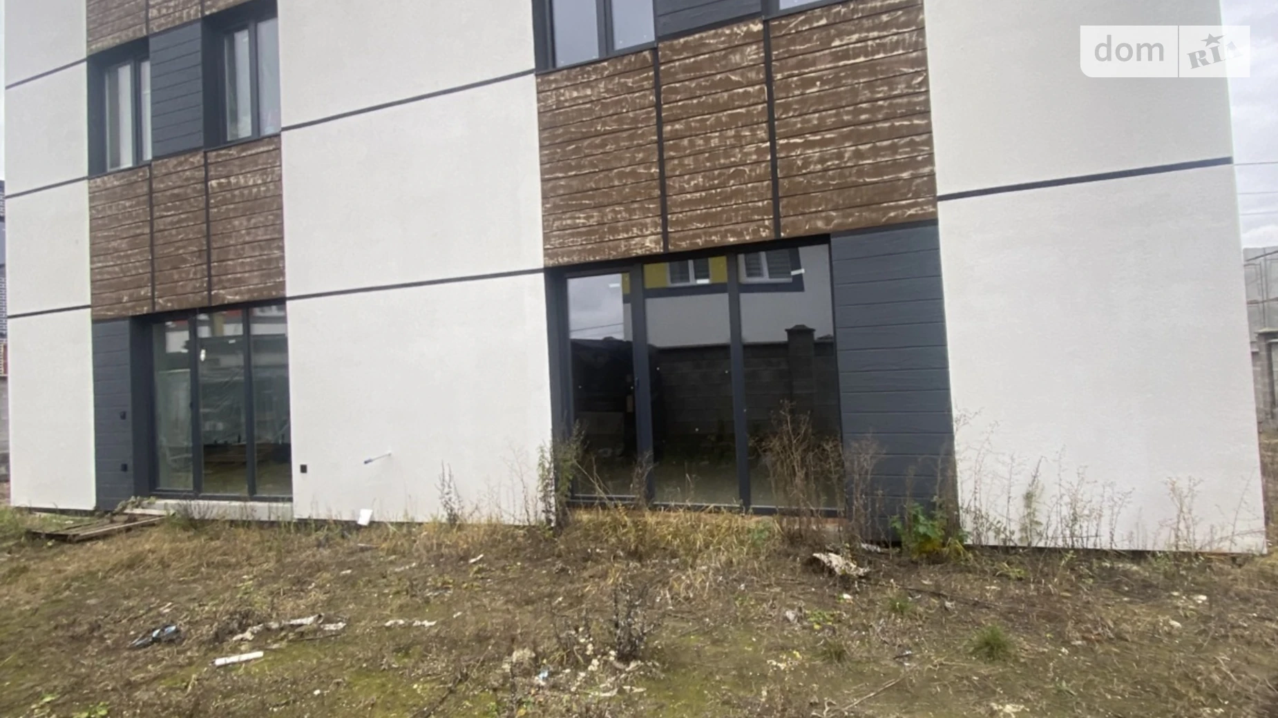 ул. Кулика и Гудачека(Макарова) Ювилейный Ровно, цена: 80000 $ - фото 4