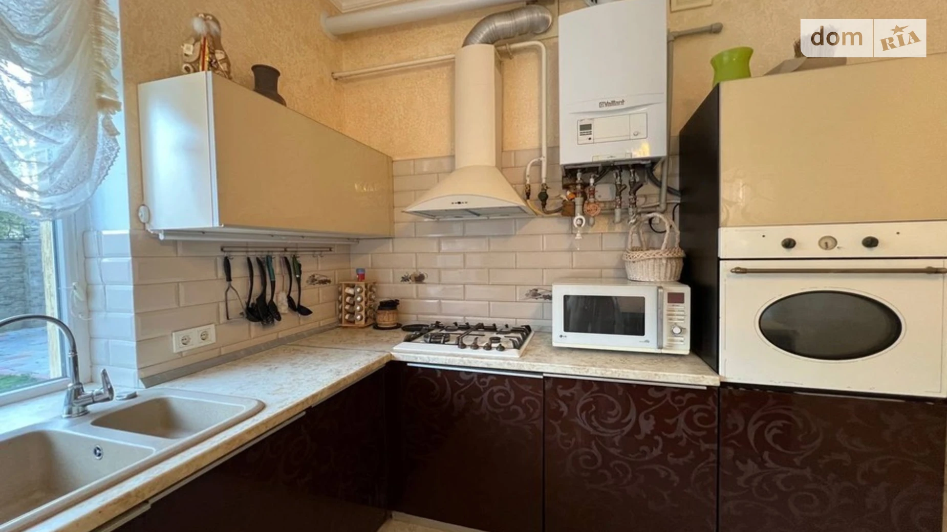 Продается дом на 2 этажа 221.8 кв. м с камином, цена: 215000 $ - фото 4
