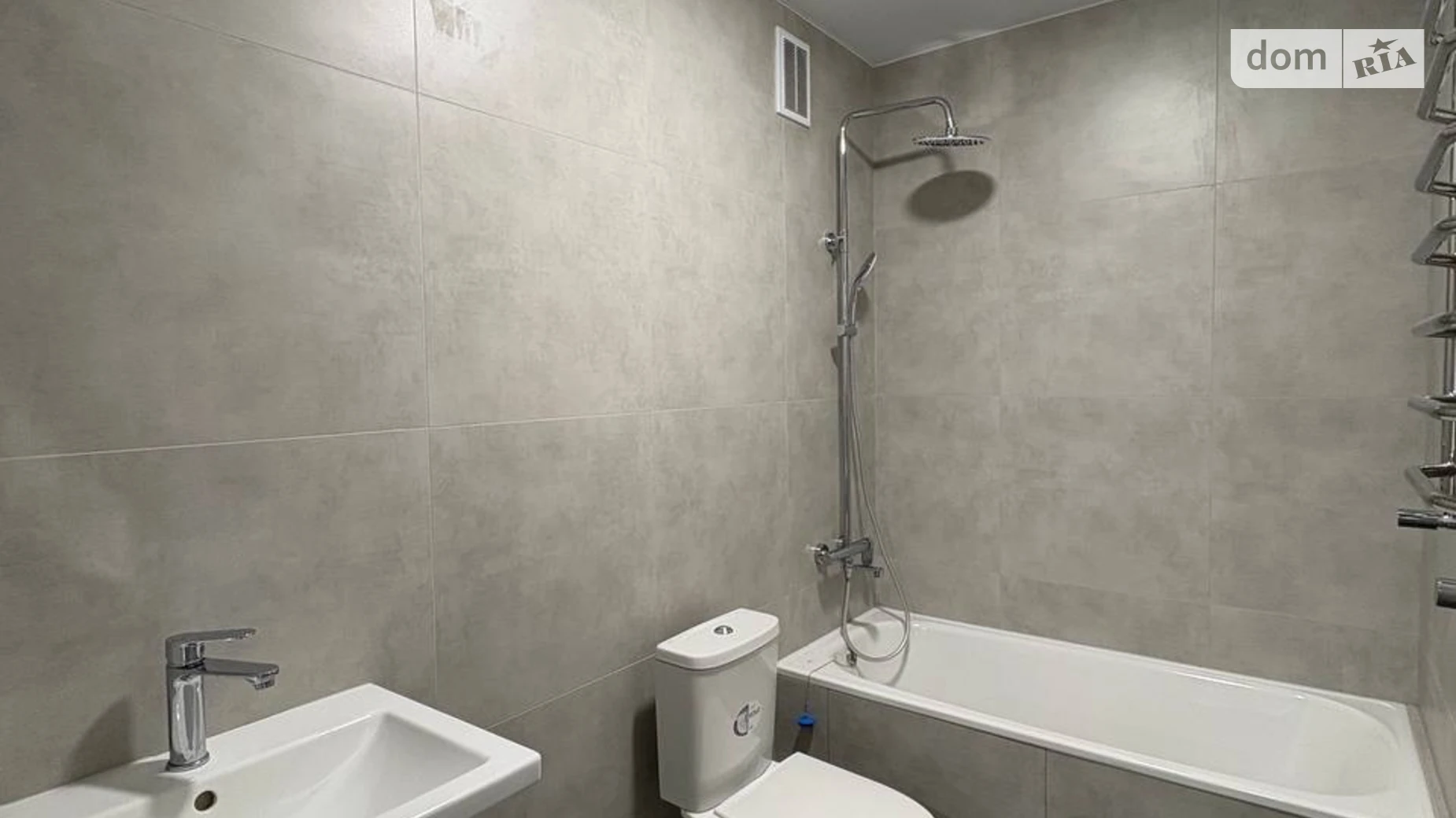 Продается 2-комнатная квартира 69.2 кв. м в Ровно, ул. Гайдамацкая, 13Б - фото 5