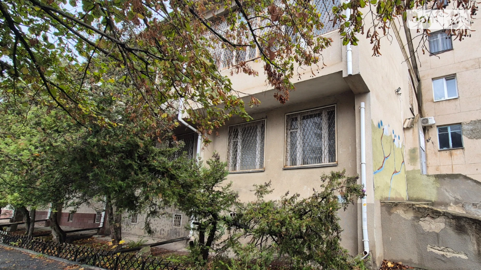 Продается объект сферы услуг 240 кв. м в 3-этажном здании, цена: 180000 $ - фото 2