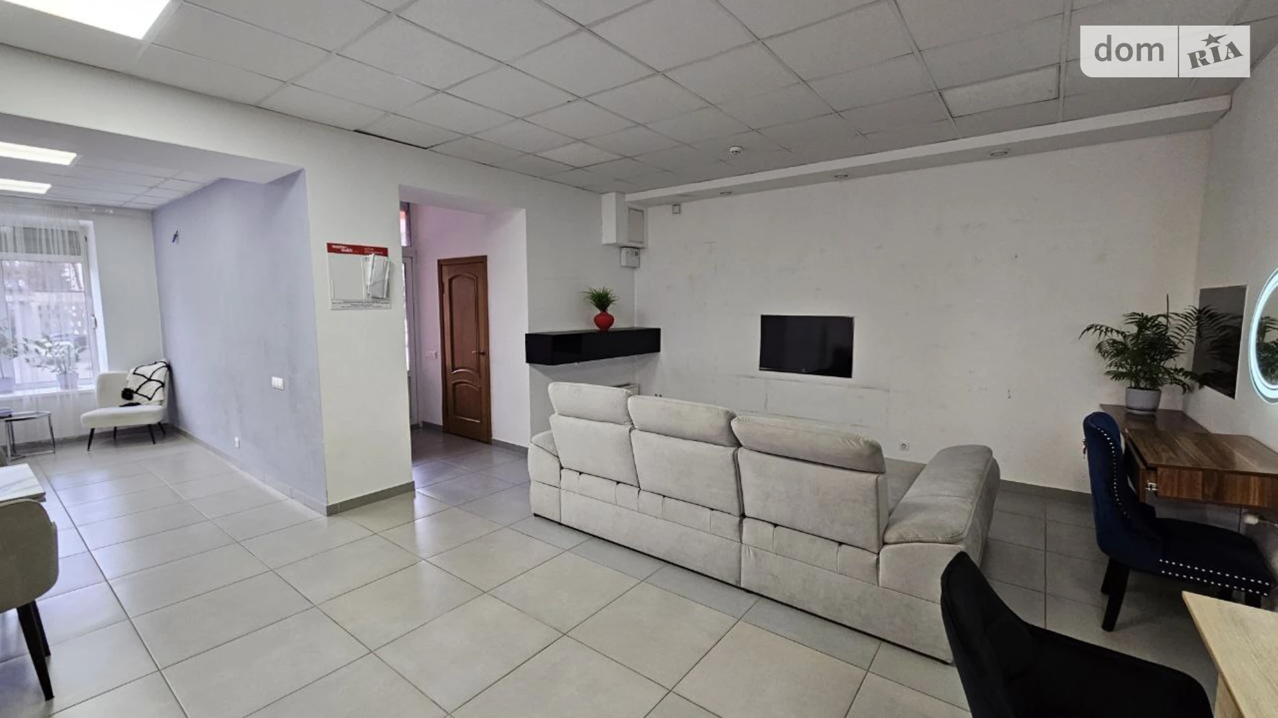 Сдается в аренду помещения свободного назначения 121.4 кв. м в 10-этажном здании, цена: 30000 грн - фото 4