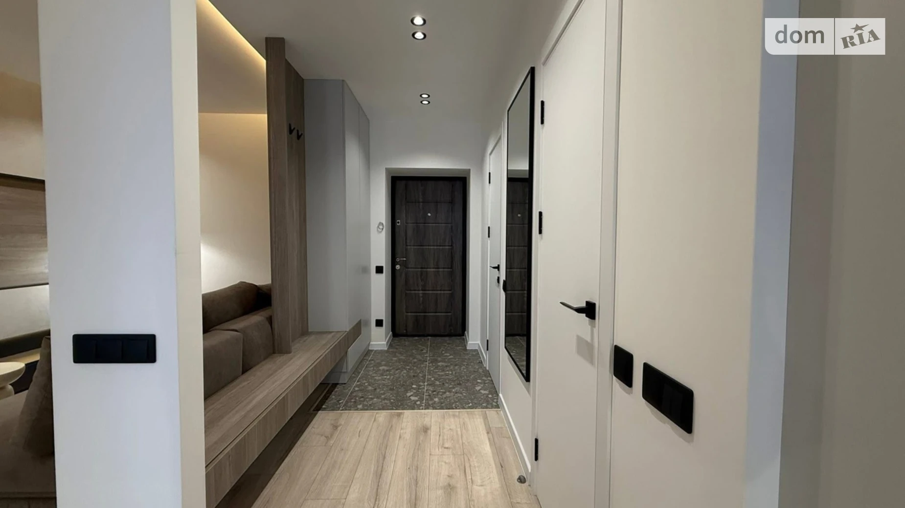 Продается 1-комнатная квартира 44 кв. м в Ивано-Франковске, ул. Высочана Семена, 18 корпус 15 - фото 5