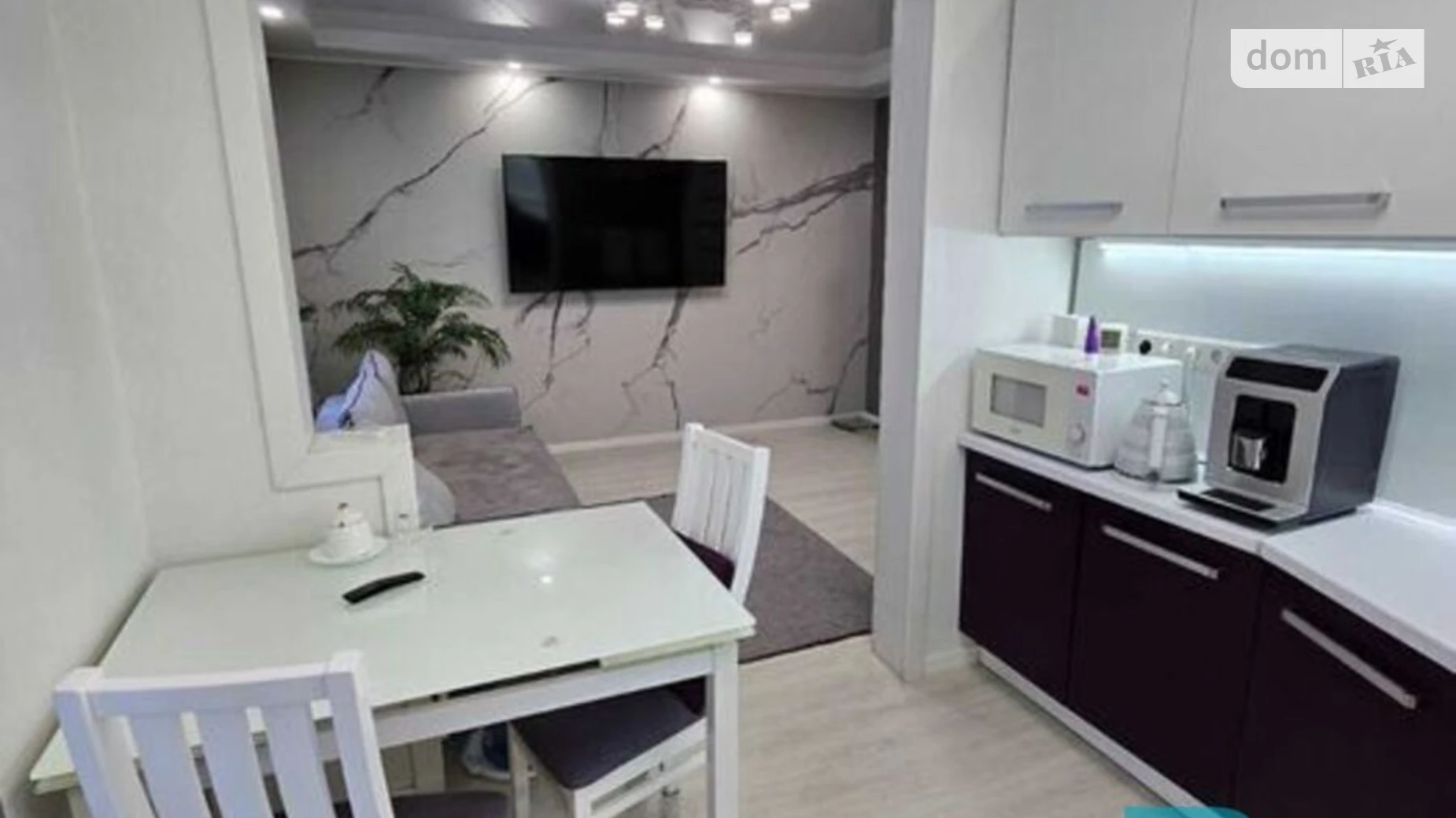 Продается 3-комнатная квартира 74.6 кв. м в Киеве, цена: 118000 $ - фото 2