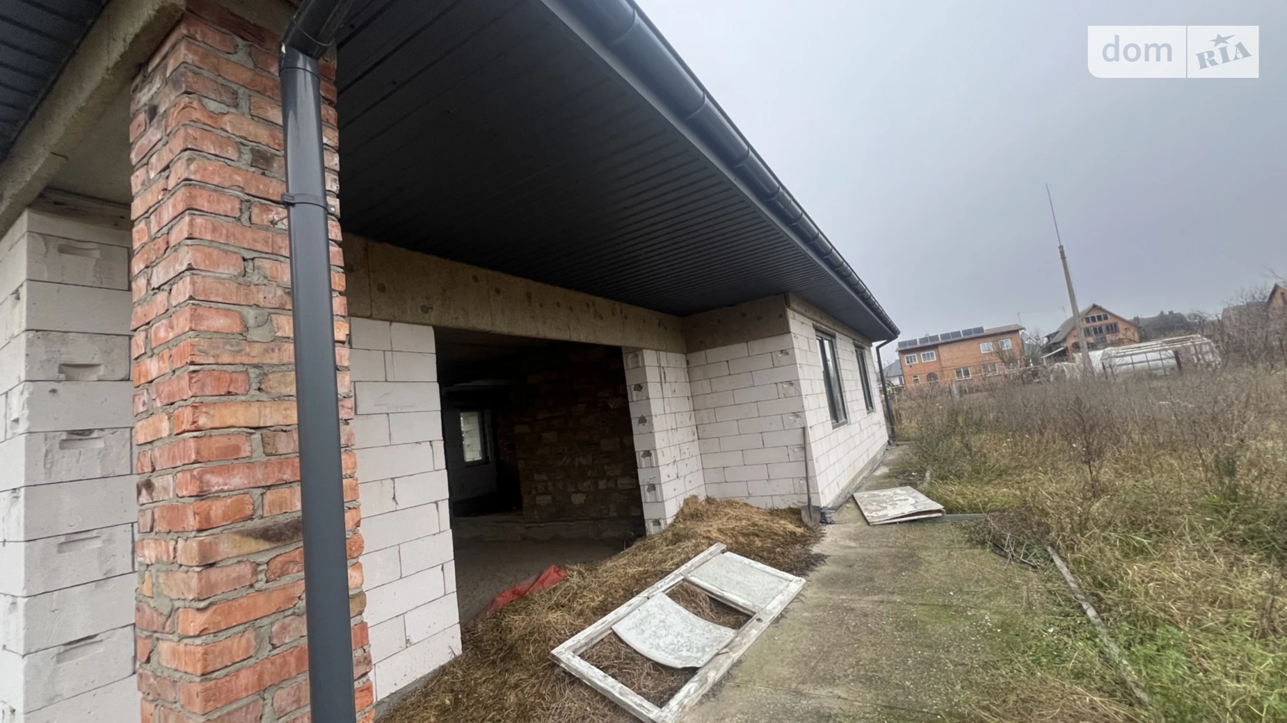 Продается дом на 2 этажа 220 кв. м с бассейном, цена: 80000 $ - фото 3