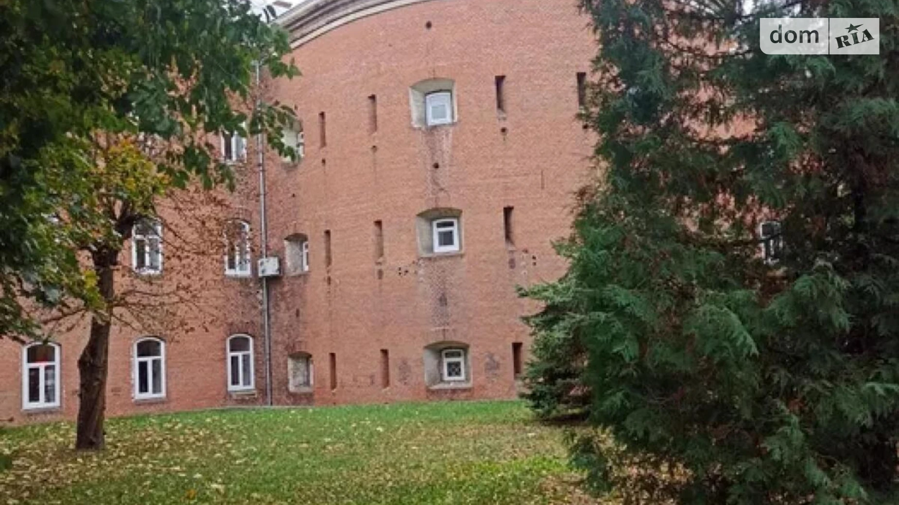 Продается офис 7289 кв. м в бизнес-центре, цена: 10933500 $ - фото 2