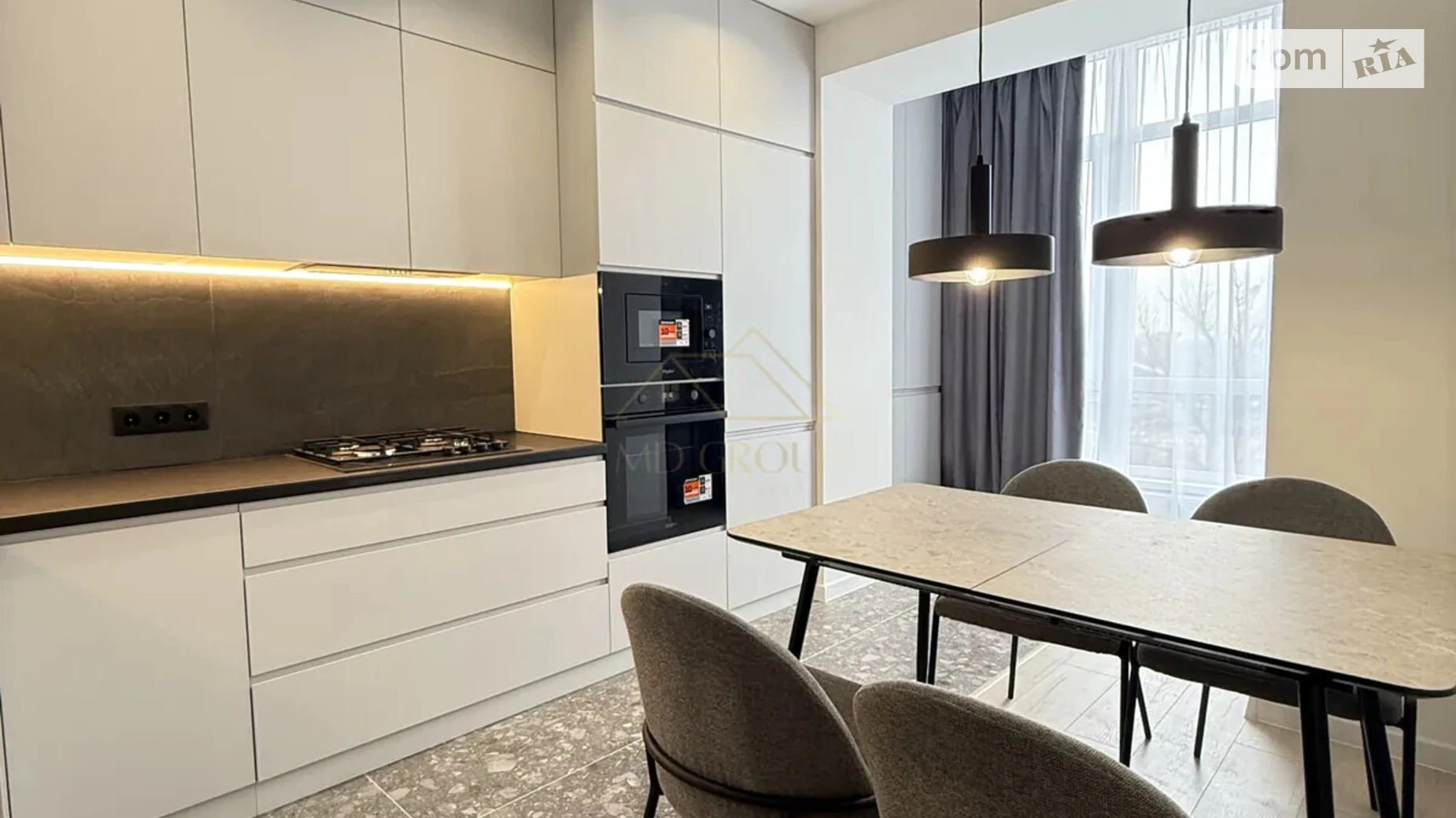 Продается 1-комнатная квартира 43.4 кв. м в Ивано-Франковске, ул. Высочана Семена - фото 2