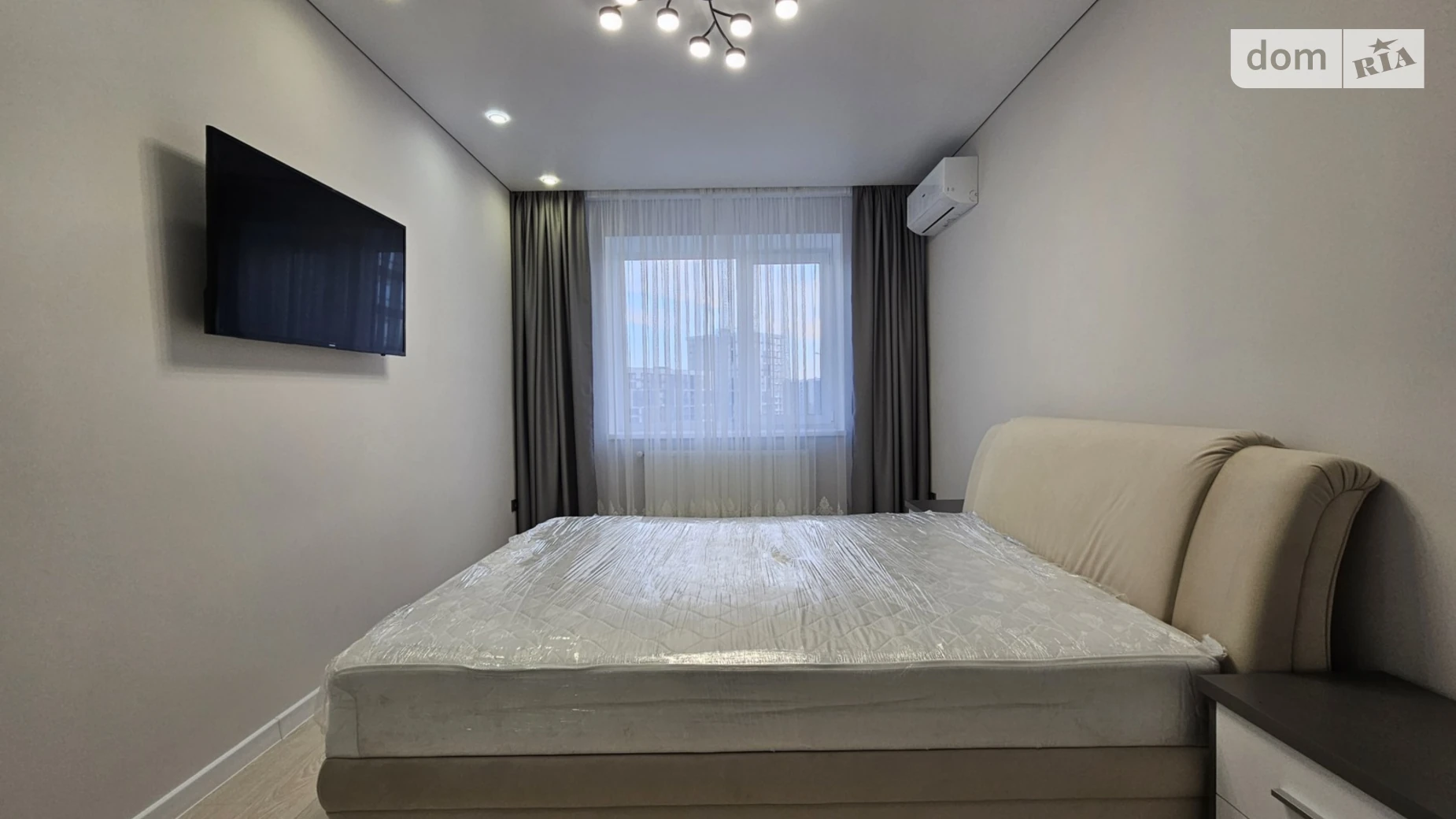 Продается 1-комнатная квартира 43 кв. м в Ивано-Франковске, ул. Княгинин, 44 корпус 37 - фото 4