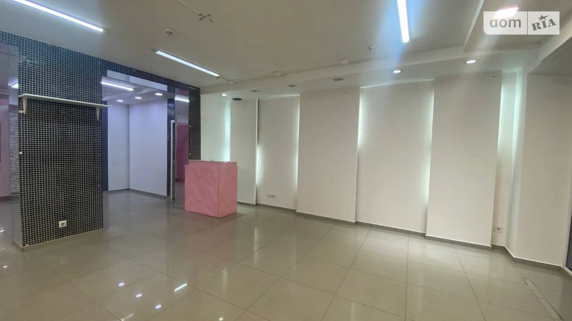 Сдается в аренду помещения свободного назначения 57 кв. м в 4-этажном здании, цена: 60000 грн - фото 2