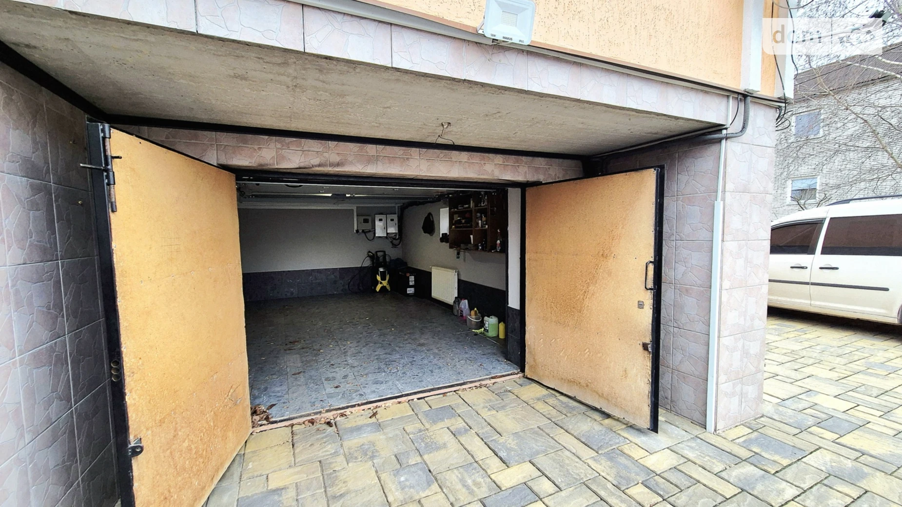 Продается дом на 2 этажа 220 кв. м с балконом, цена: 220000 $ - фото 4