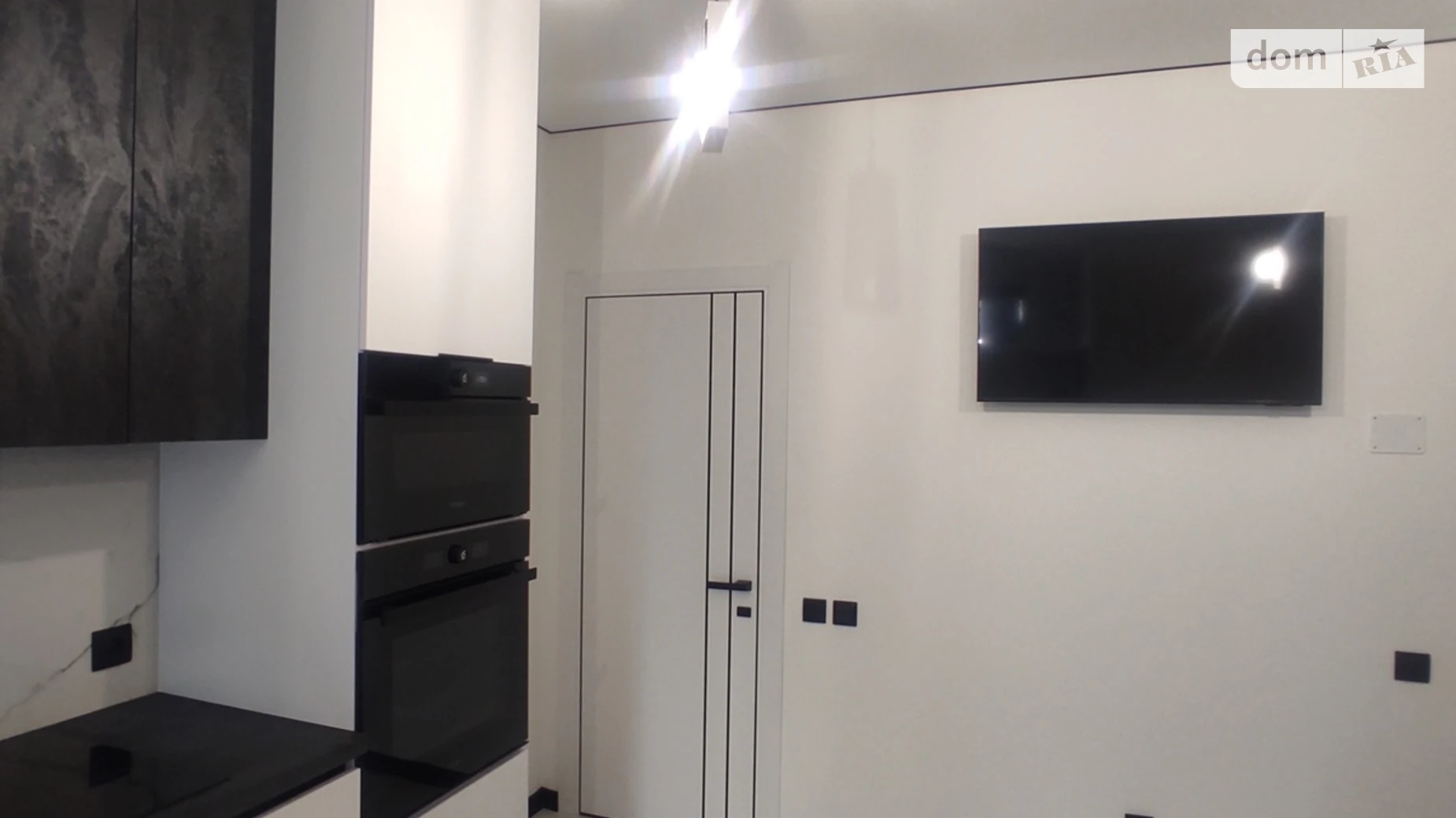 Продается 1-комнатная квартира 32 кв. м в, цена: 61000 $ - фото 3