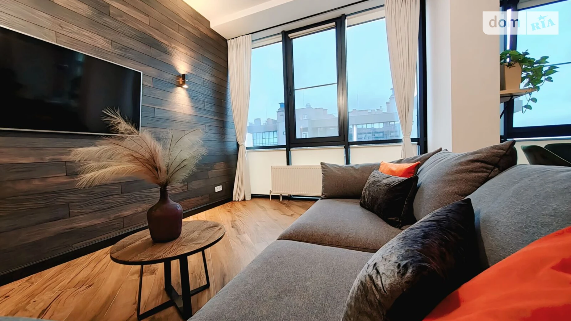 Продается 3-комнатная квартира 122.8 кв. м в Буче, бул. Леонида Бирюкова, 2А корпус 2 - фото 2