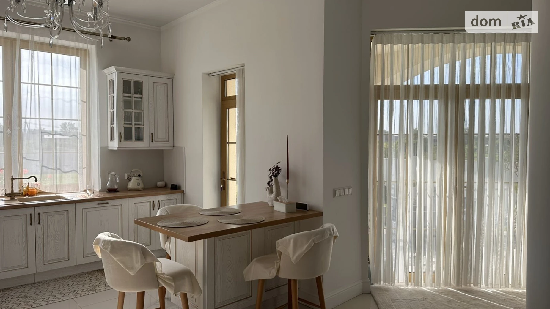 Продается дом на 2 этажа 330 кв. м с участком, цена: 450000 $ - фото 4