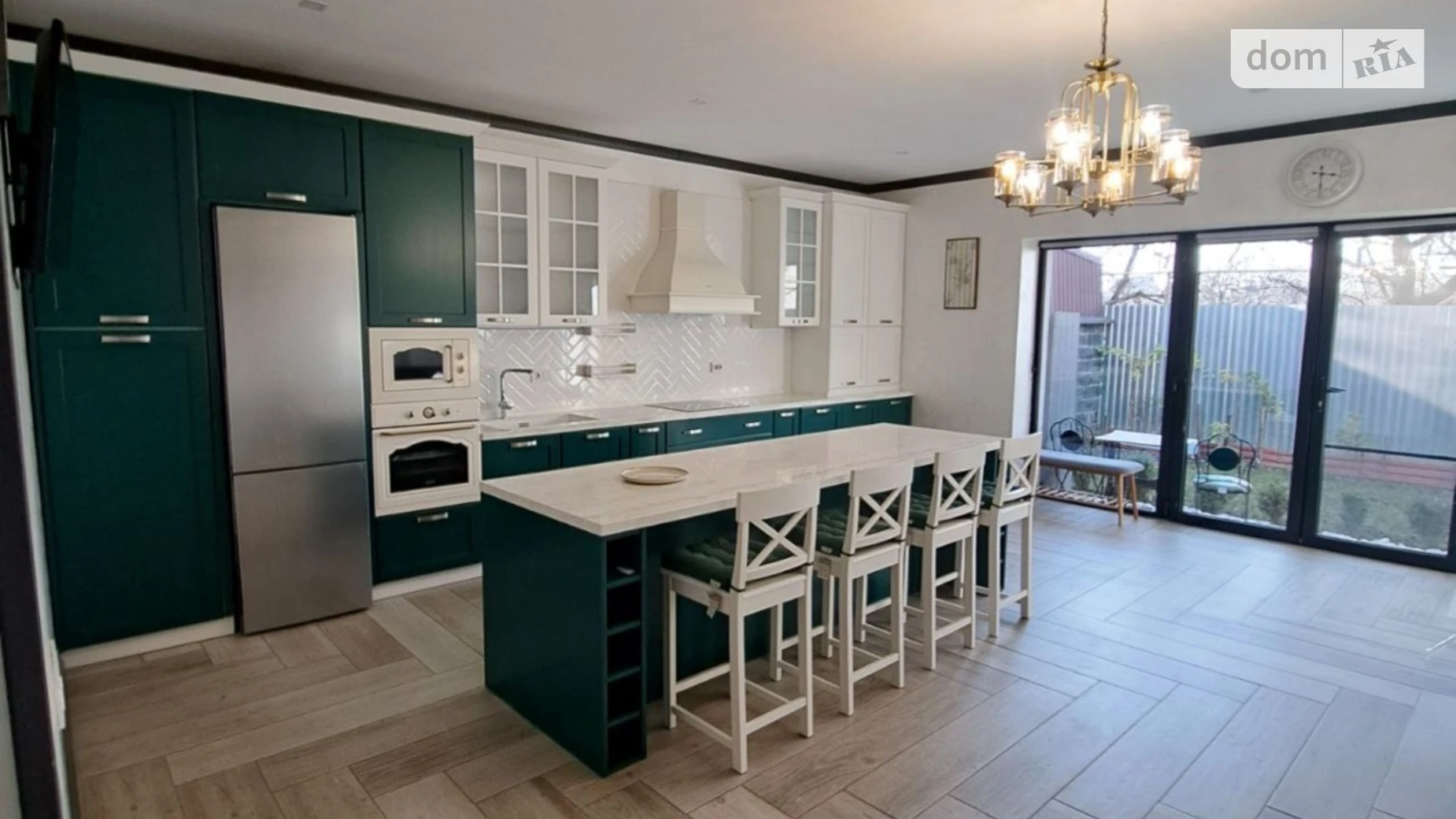 Сдается в аренду дом на 2 этажа 150 кв. м с террасой, цена: 1500 $ - фото 2