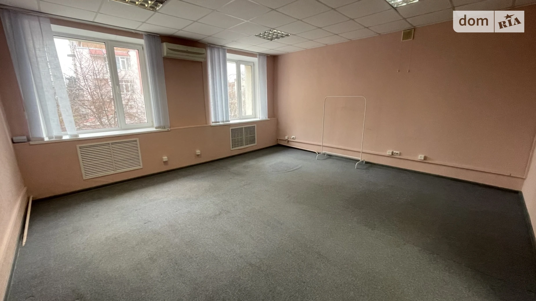 Сдается в аренду офис 29.3 кв. м в бизнес-центре, цена: 6450 грн - фото 3