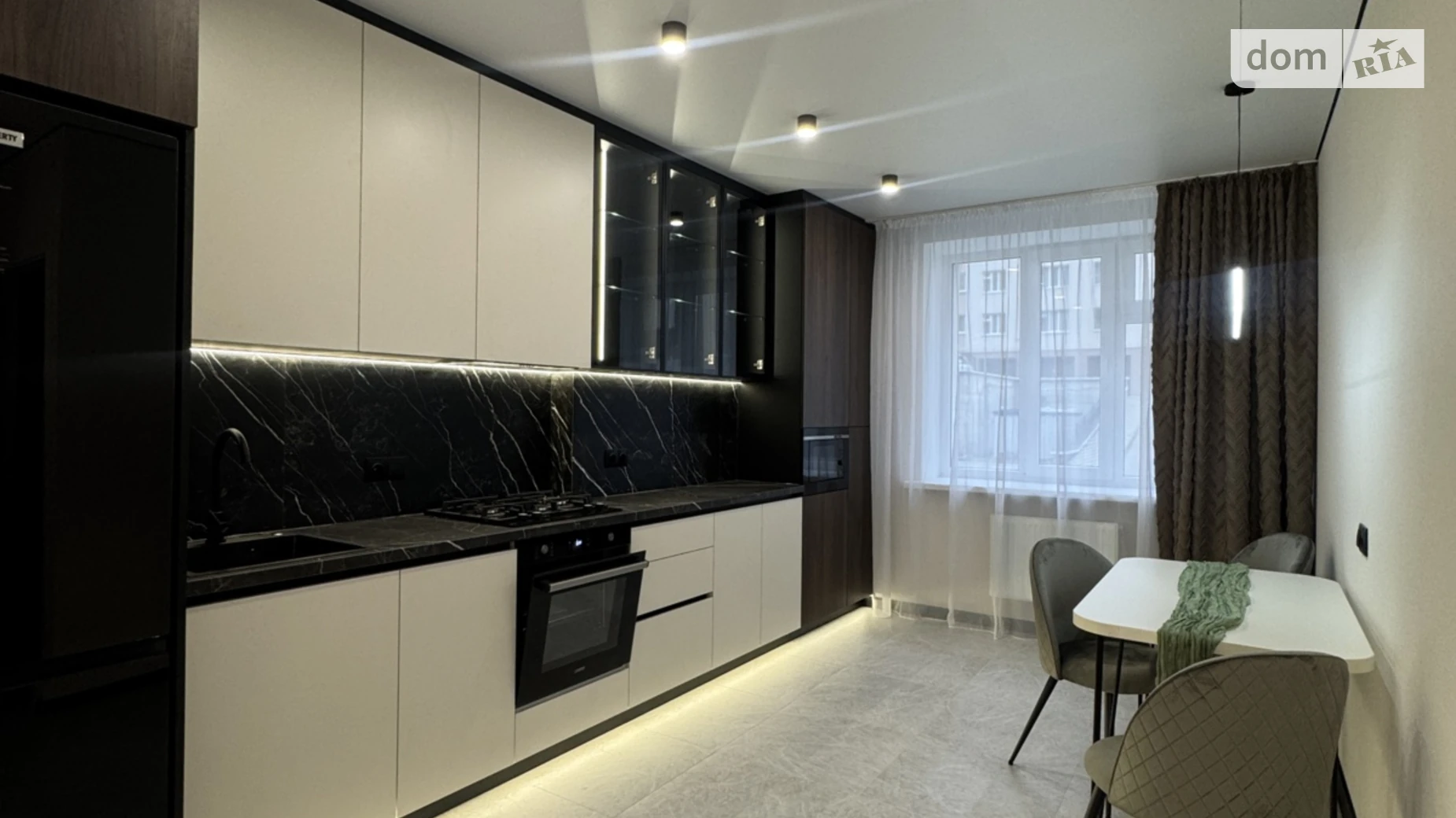 Продается 1-комнатная квартира 43 кв. м в Хмельницком, ул. Сечевых Стрельцов - фото 2