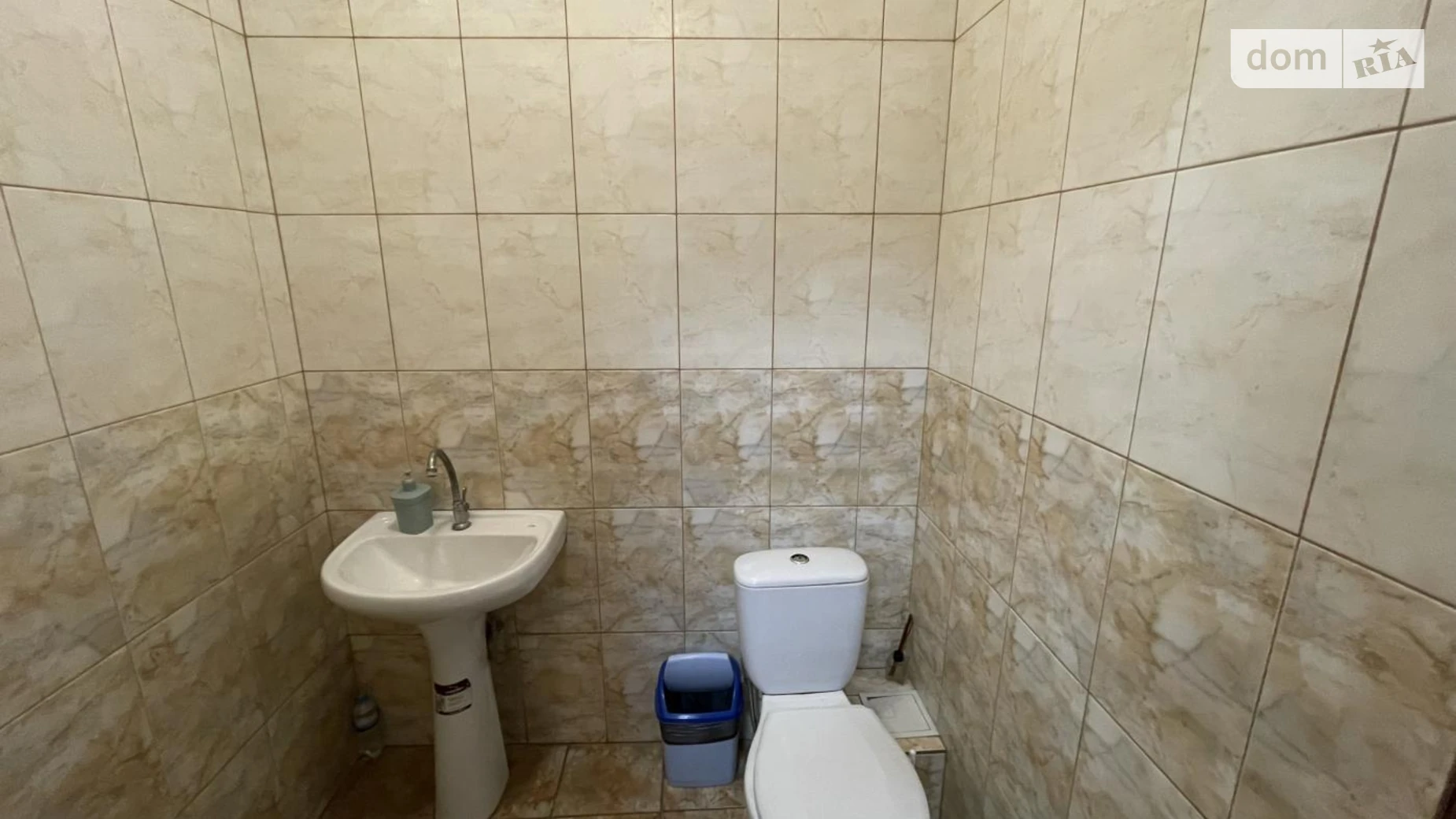 Сдается в аренду офис 14 кв. м в бизнес-центре, цена: 5000 грн - фото 2