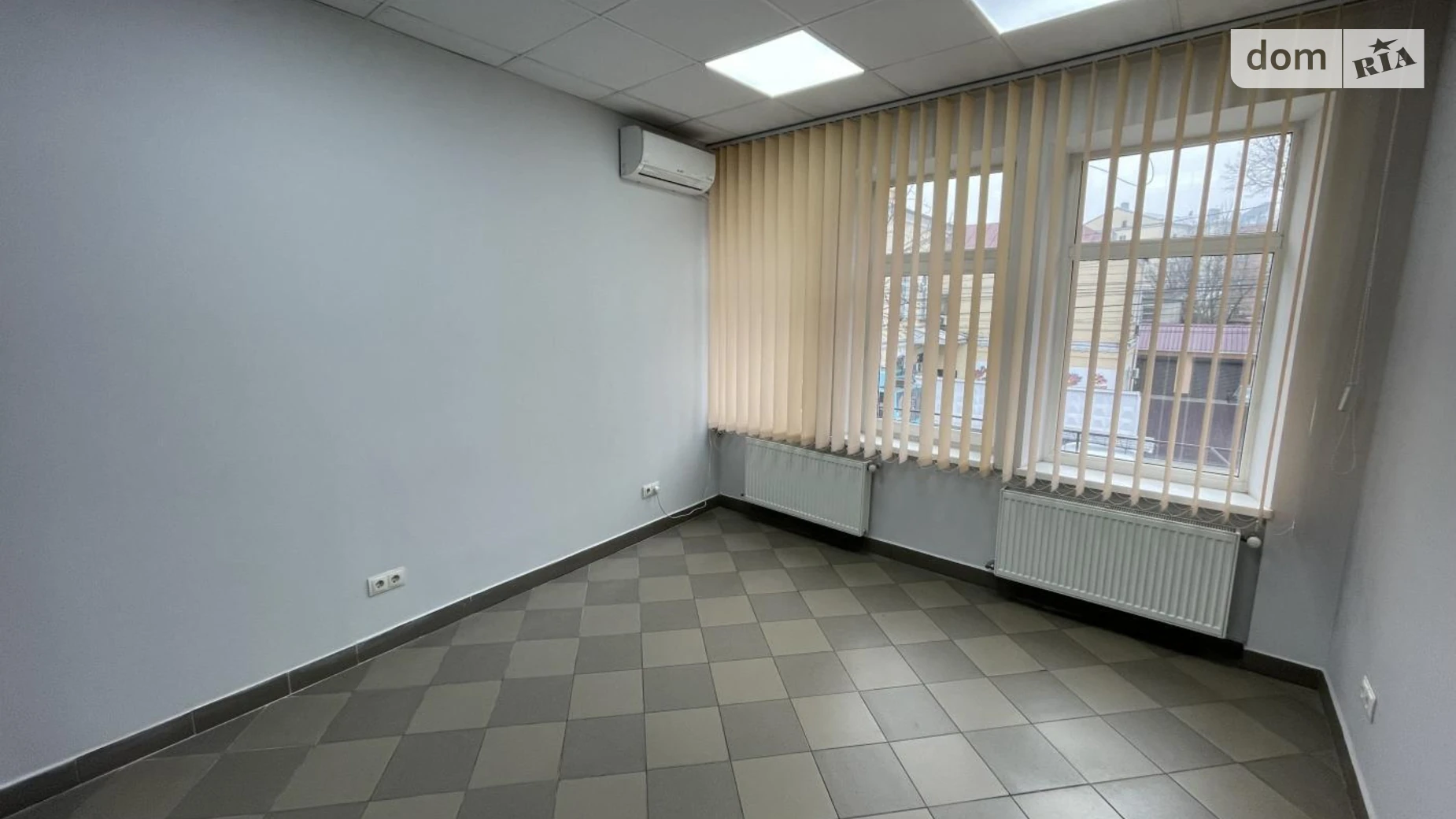 Сдается в аренду офис 14 кв. м в бизнес-центре, цена: 5000 грн - фото 4