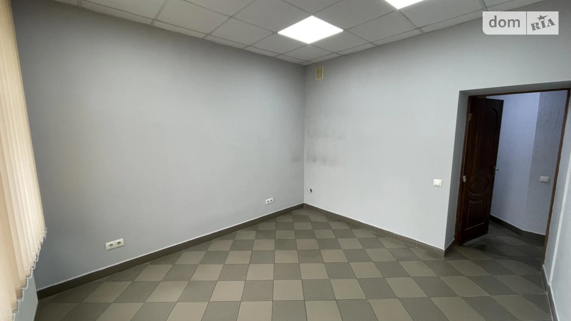 Сдается в аренду офис 14 кв. м в бизнес-центре, цена: 5000 грн - фото 3