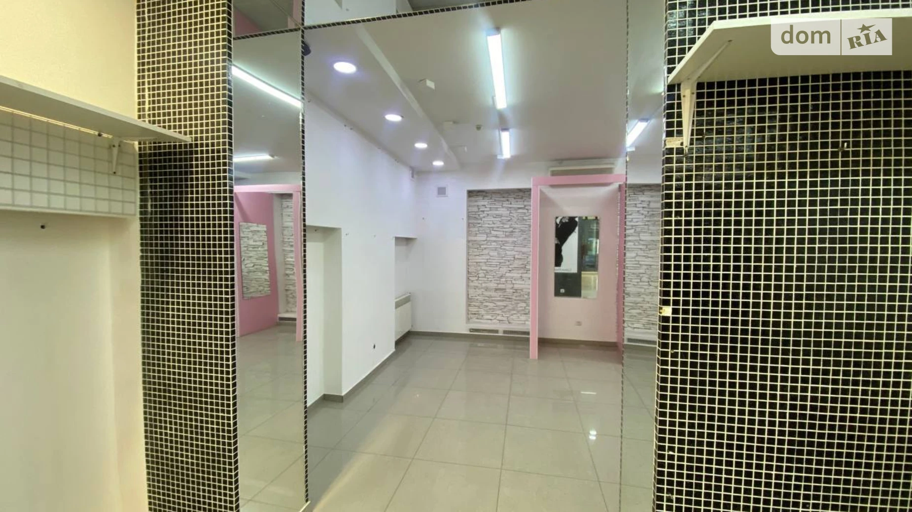 Сдается в аренду помещения свободного назначения 57 кв. м в 4-этажном здании, цена: 60000 грн - фото 2