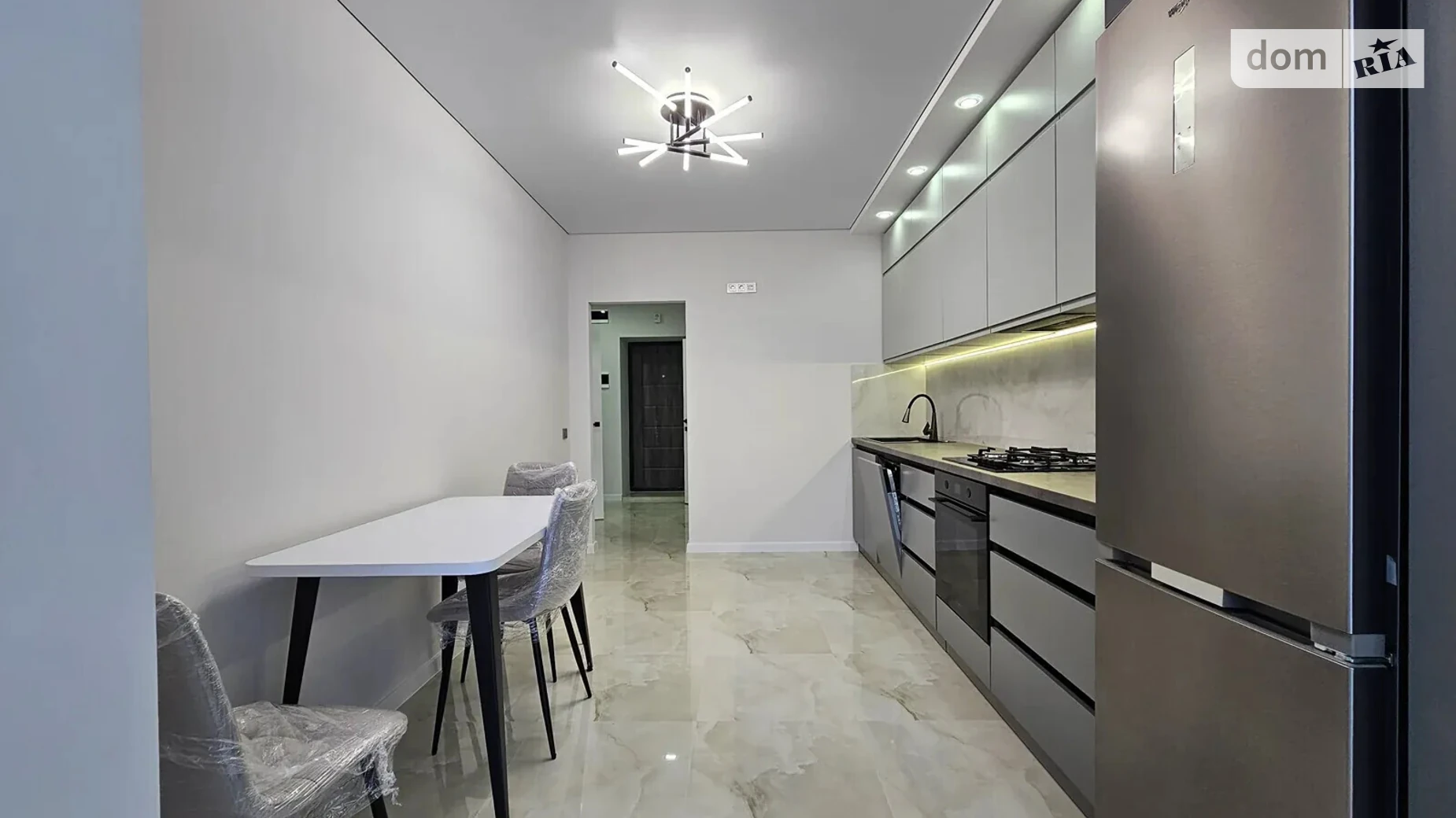 Продается 1-комнатная квартира 43 кв. м в Ивано-Франковске, ул. Княгинин, 44 - фото 5