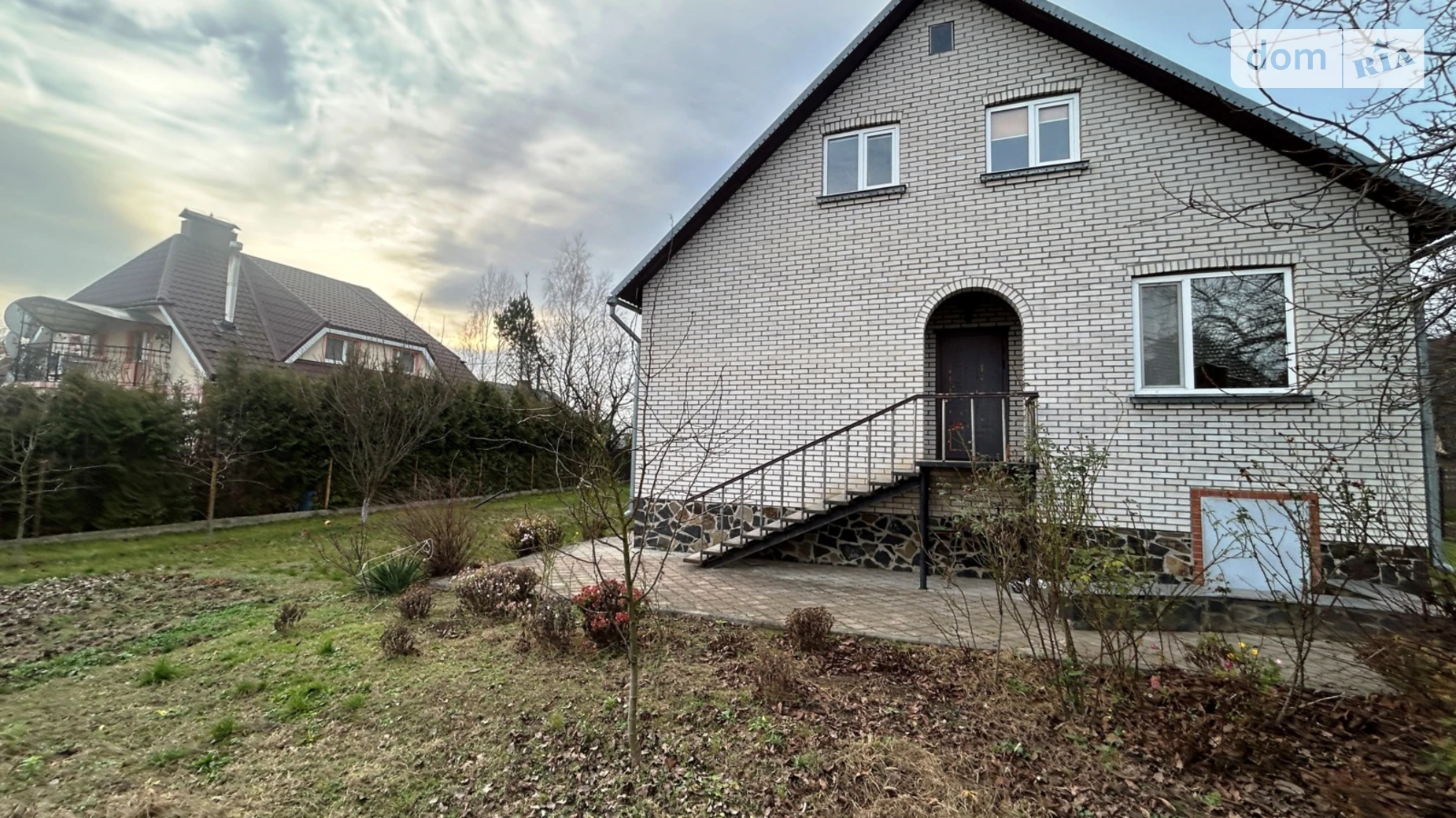 Продается дом на 2 этажа 217.1 кв. м с подвалом, цена: 145000 $ - фото 2