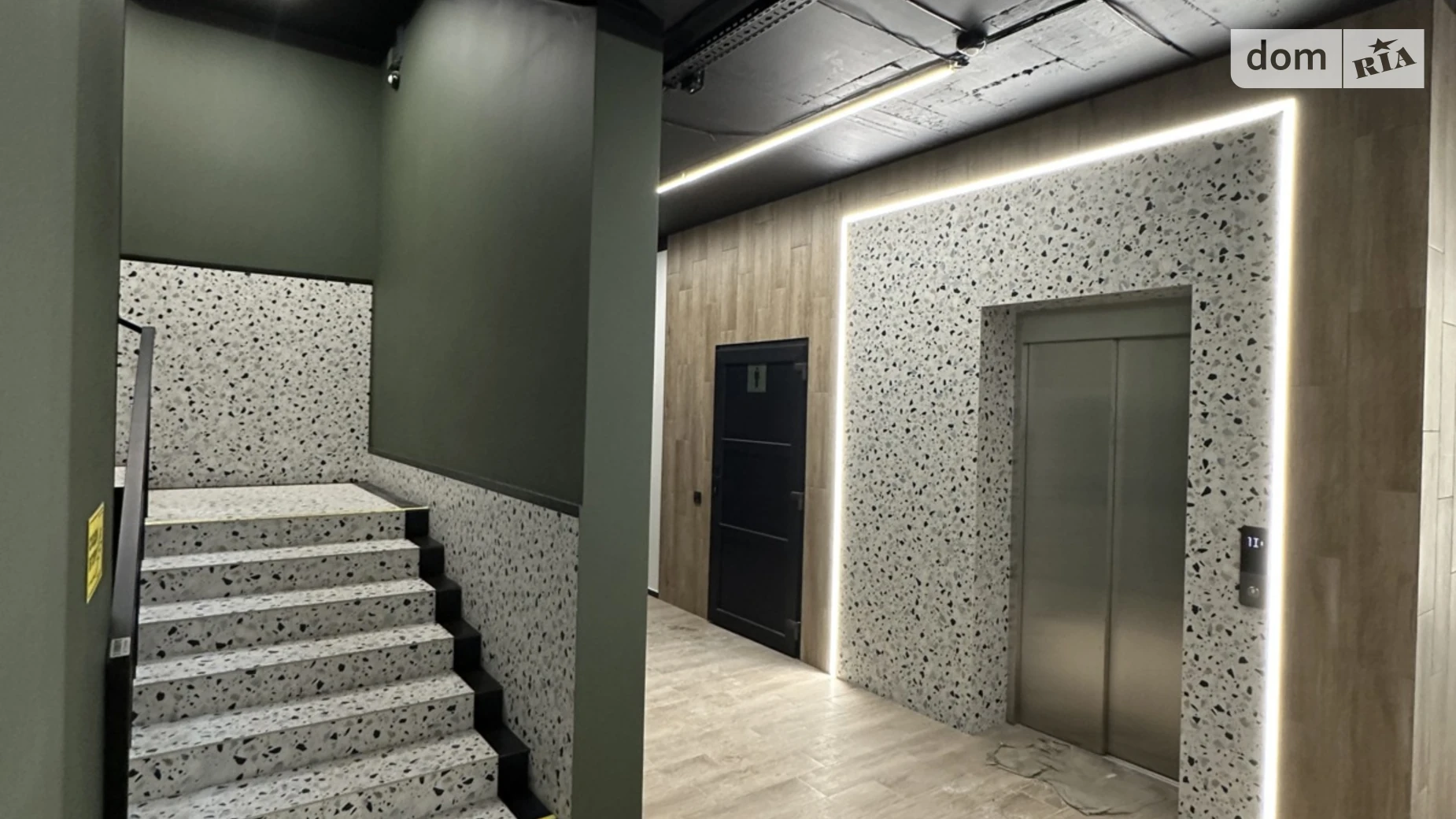 Сдается в аренду офис 62.55 кв. м в бизнес-центре, цена: 21893 грн - фото 2