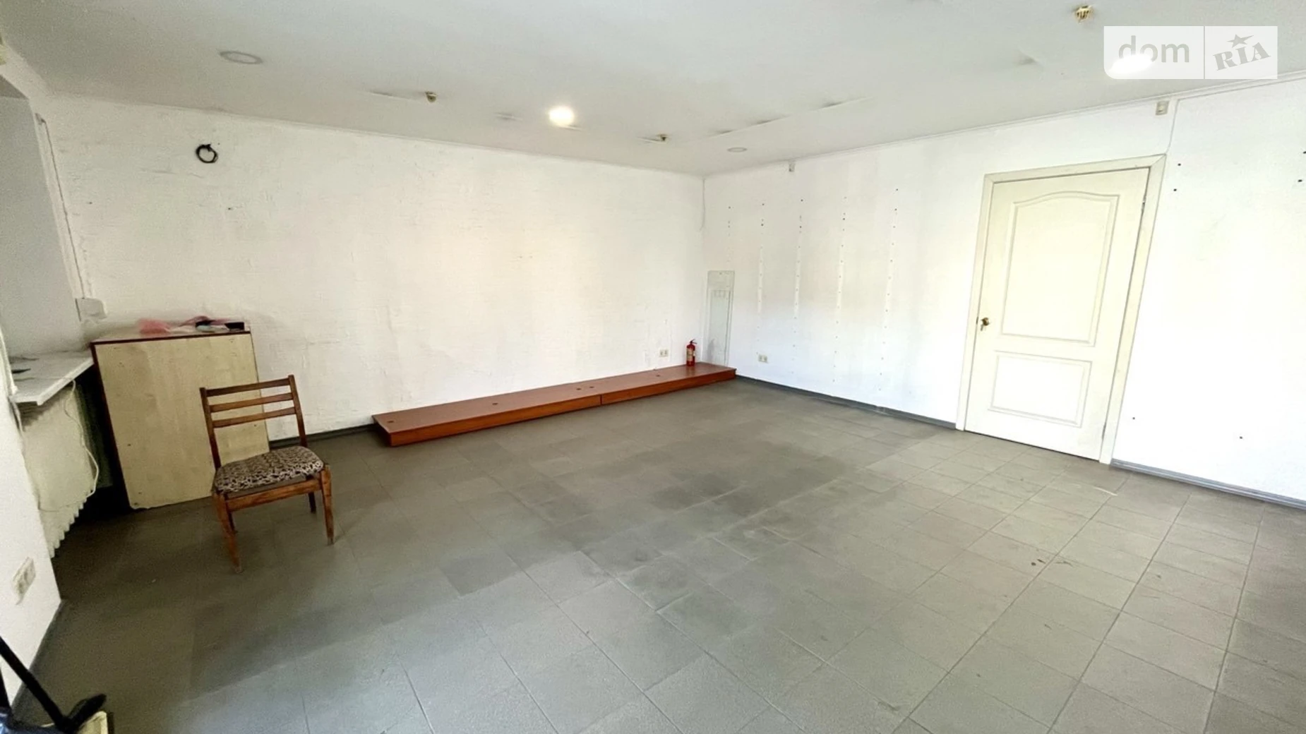 Сдается в аренду помещения свободного назначения 59.4 кв. м в 5-этажном здании, цена: 30000 грн - фото 4