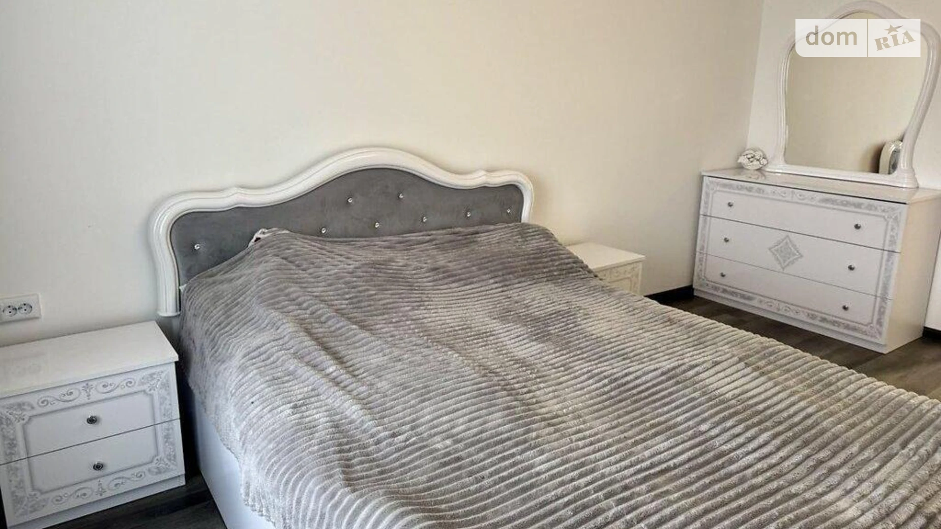 Продается 2-комнатная квартира 72 кв. м в Великой Березовице, ул. Зелёная - фото 3