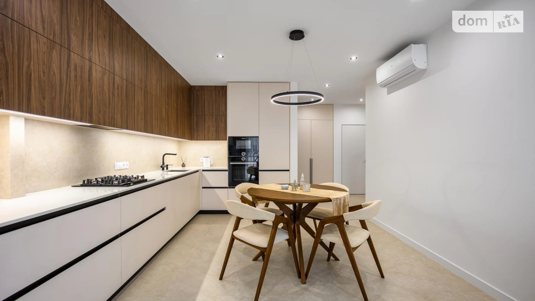 Продается 2-комнатная квартира 75.4 кв. м в Львове, ул. Венгерская, 12 - фото 4