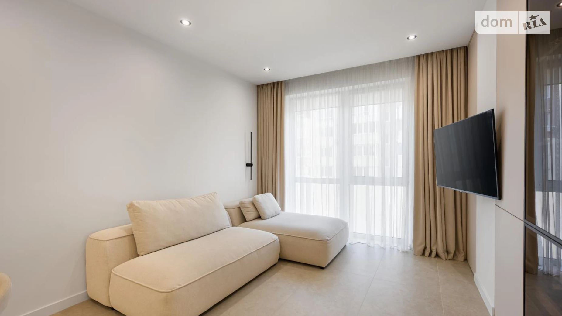 Продается 2-комнатная квартира 75.4 кв. м в Львове, ул. Венгерская, 12 - фото 3