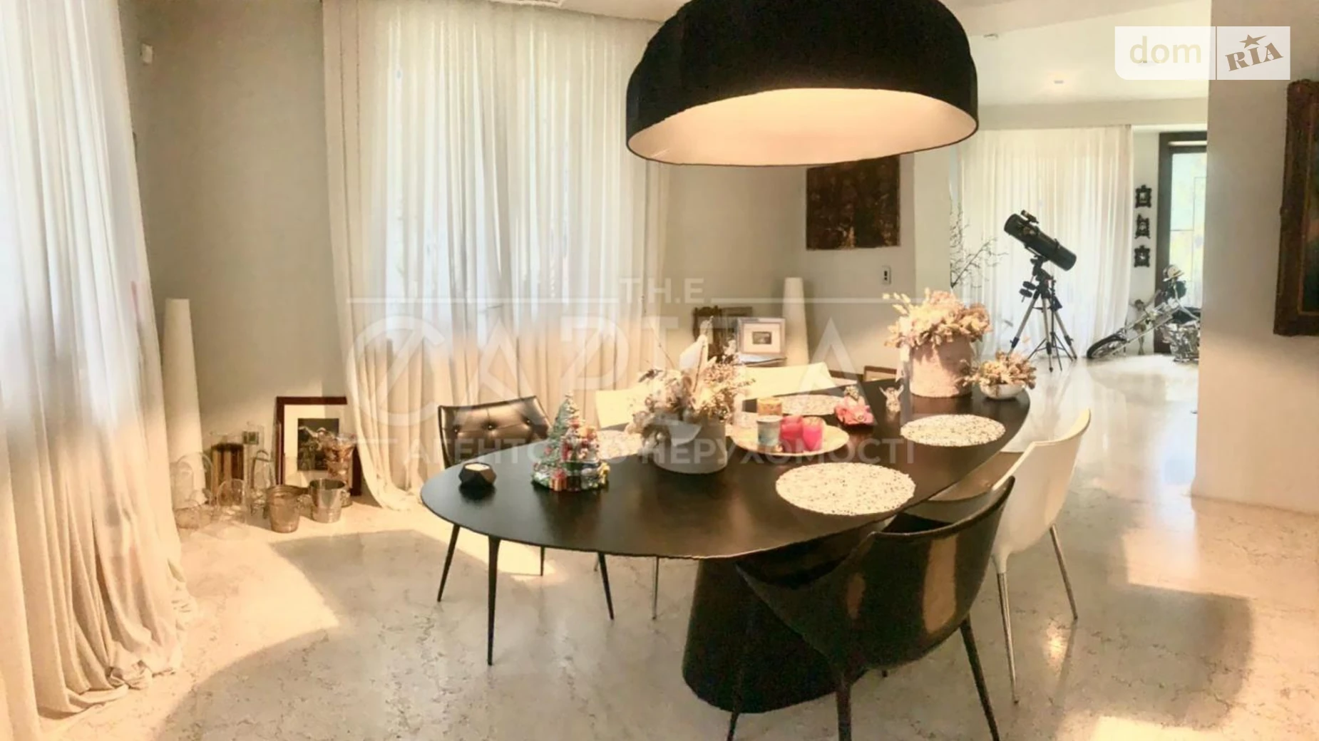 Сдается в аренду дом на 3 этажа 300 кв. м с подвалом, цена: 10000 $ - фото 2