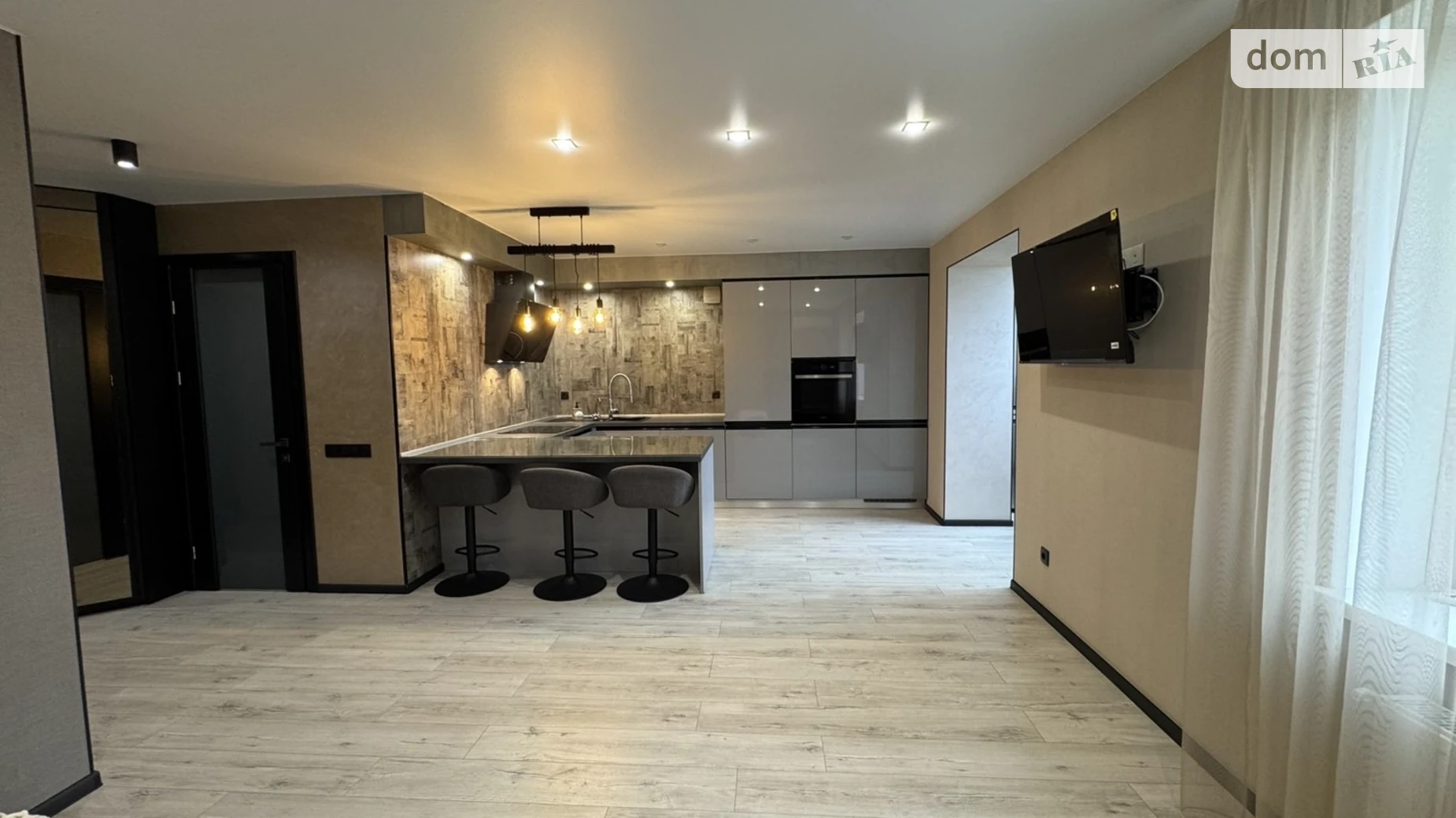 Сдается в аренду 1-комнатная квартира 46 кв. м в Виннице, ул. Тимофеевская, 8 - фото 2