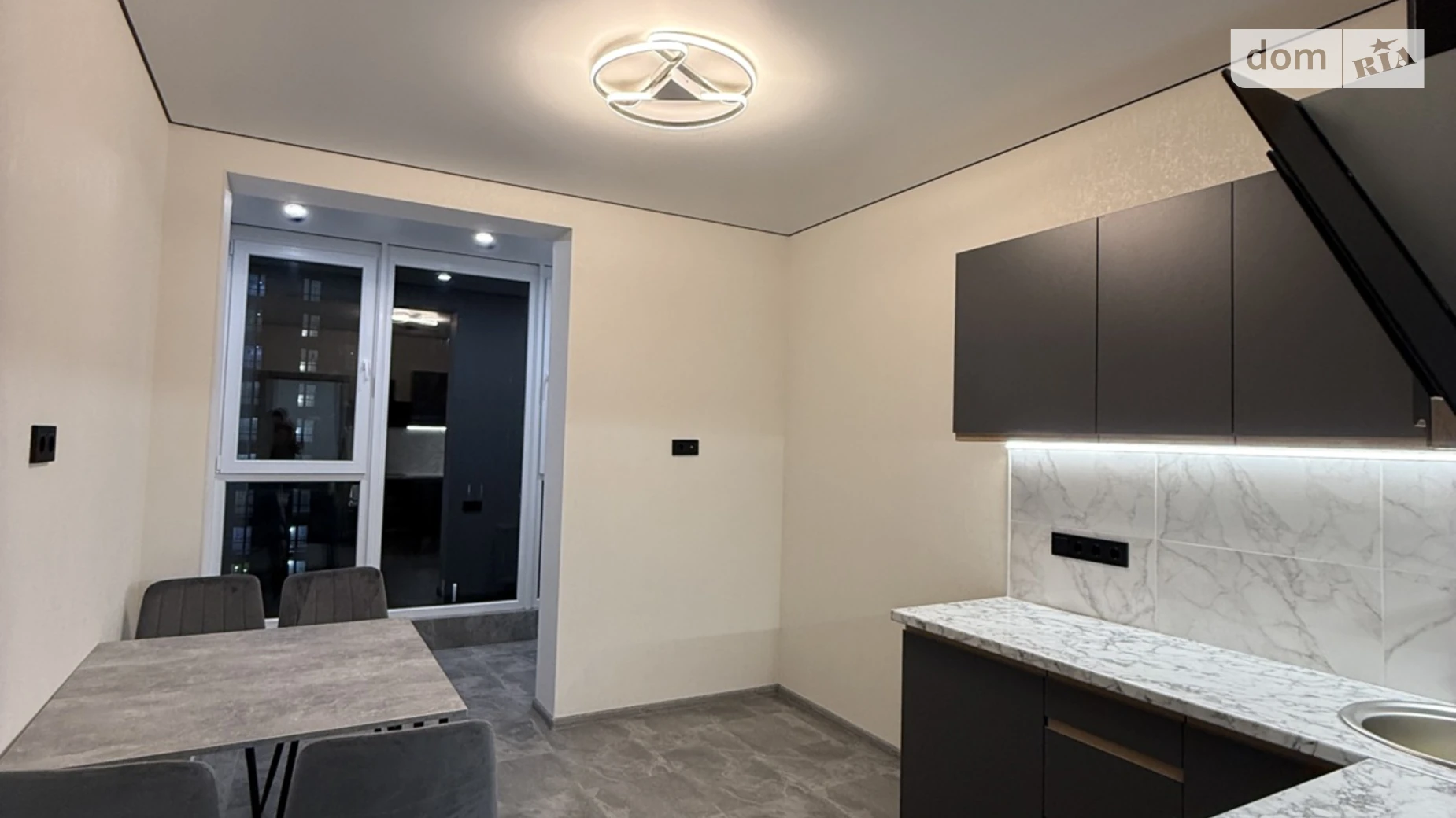 Продается 2-комнатная квартира 52 кв. м в Лиманке, ул. Академика Вильямса, 93/4 - фото 2