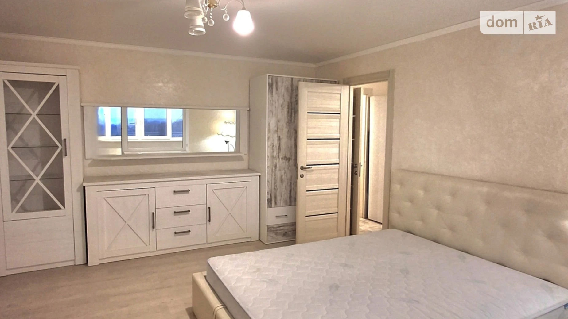 Продается 4-комнатная квартира 80.2 кв. м в Черноморске, просп. Мира(Ленина ул.), 19 - фото 5