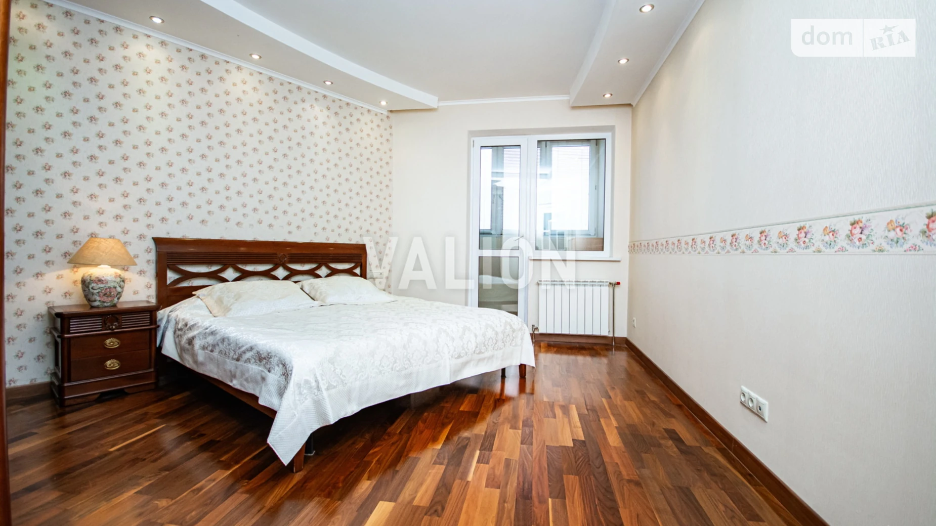 Продается 2-комнатная квартира 81.8 кв. м в Киеве, ул. Срибнокильская, 1 корпус 1 - фото 2