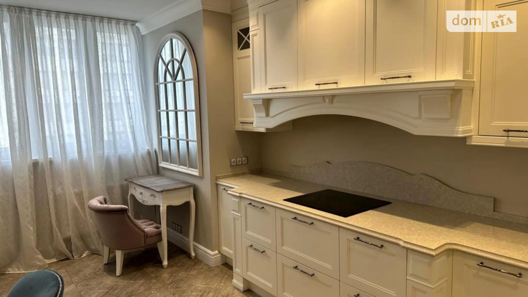 Продается 3-комнатная квартира 100 кв. м в Киеве, ул. Самойло Кошки(Маршала Конева), 10/1 - фото 3