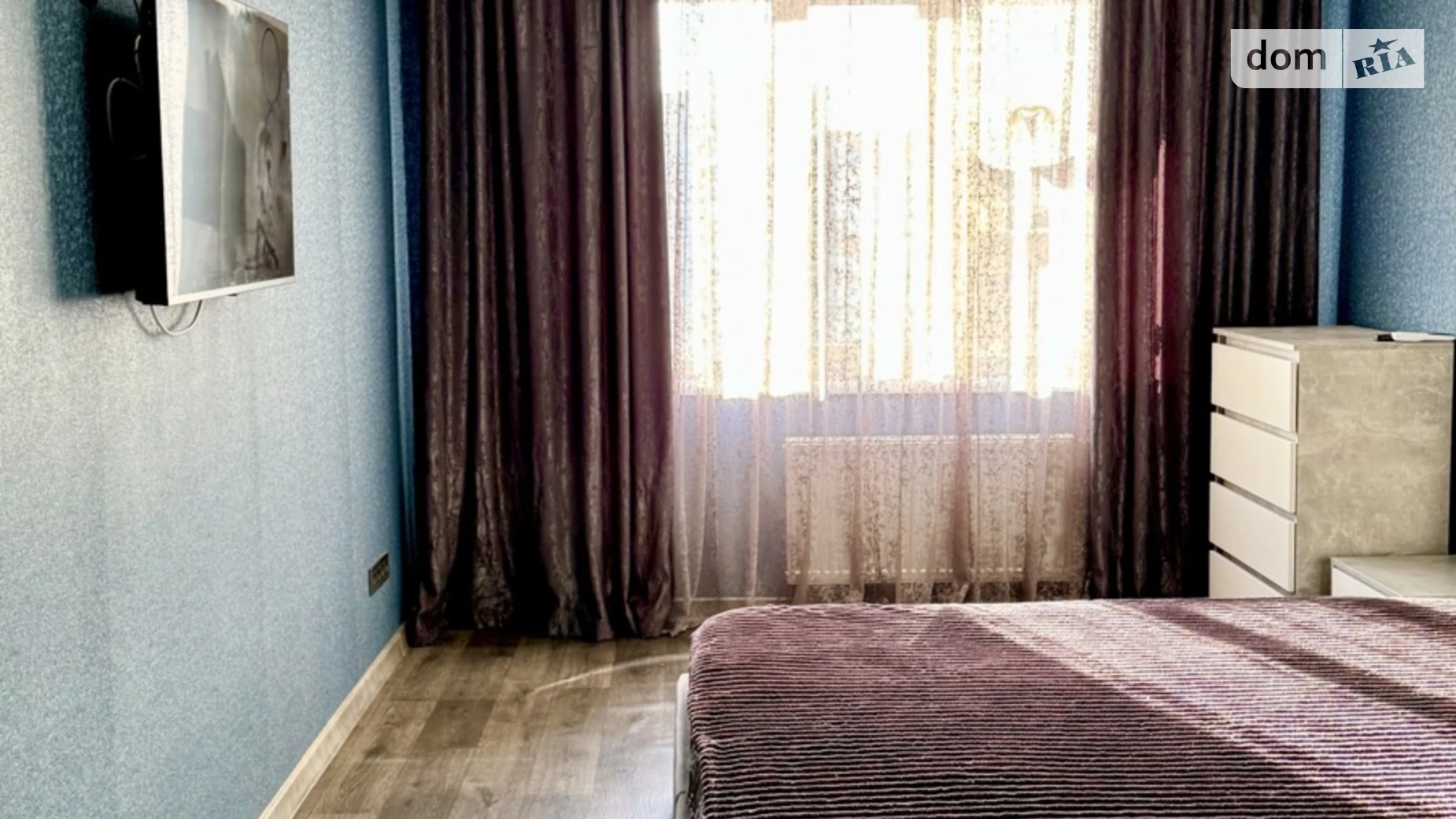 Продается 1-комнатная квартира 40 кв. м в Чернигове, ул. Независимости, 14 - фото 2