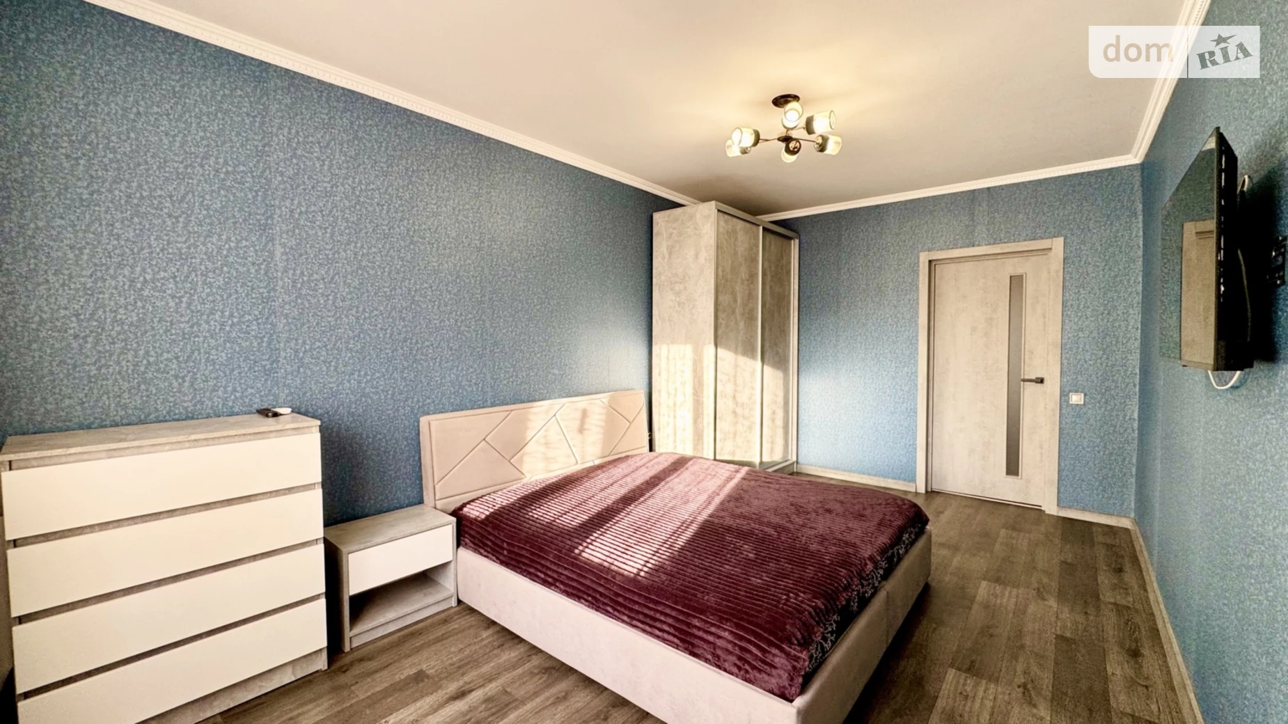 Продается 1-комнатная квартира 40 кв. м в Чернигове, ул. Независимости, 14 - фото 5