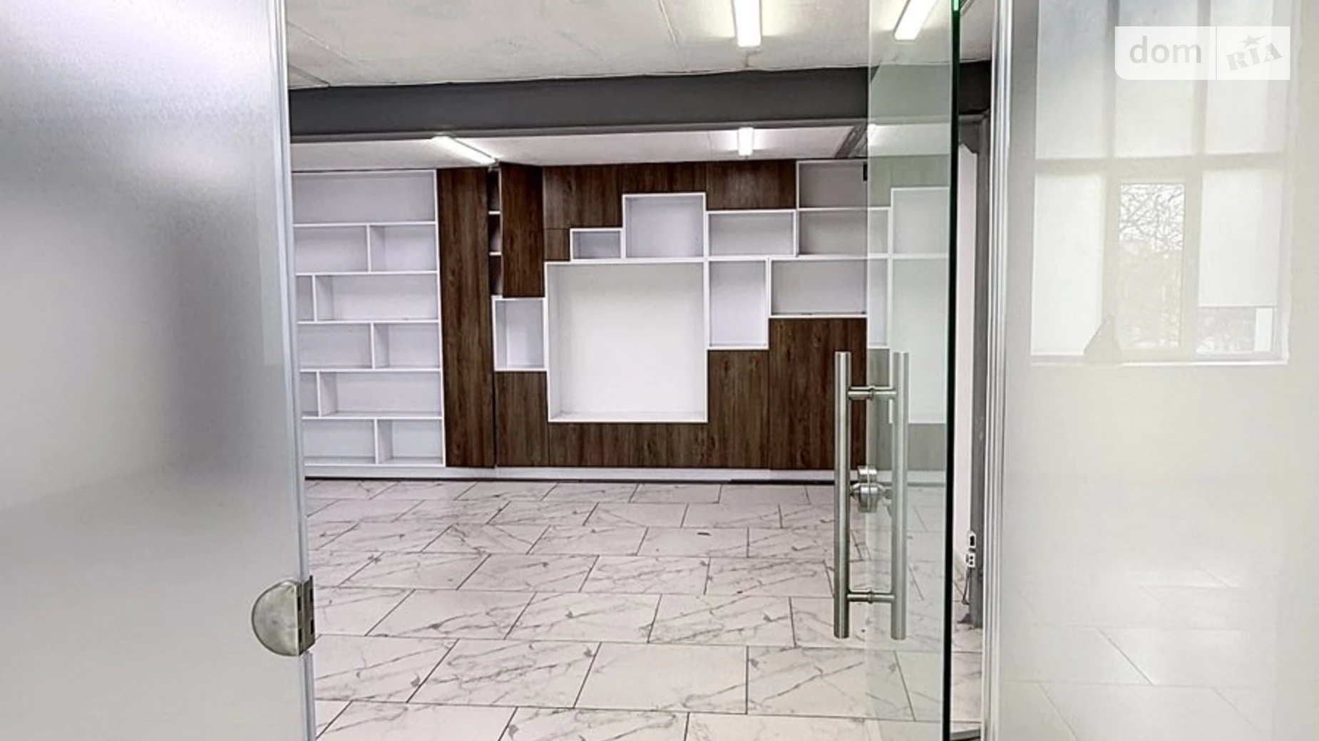 Здається в оренду офіс 450 кв. м в бізнес-центрі, цена: 3000 $ - фото 4