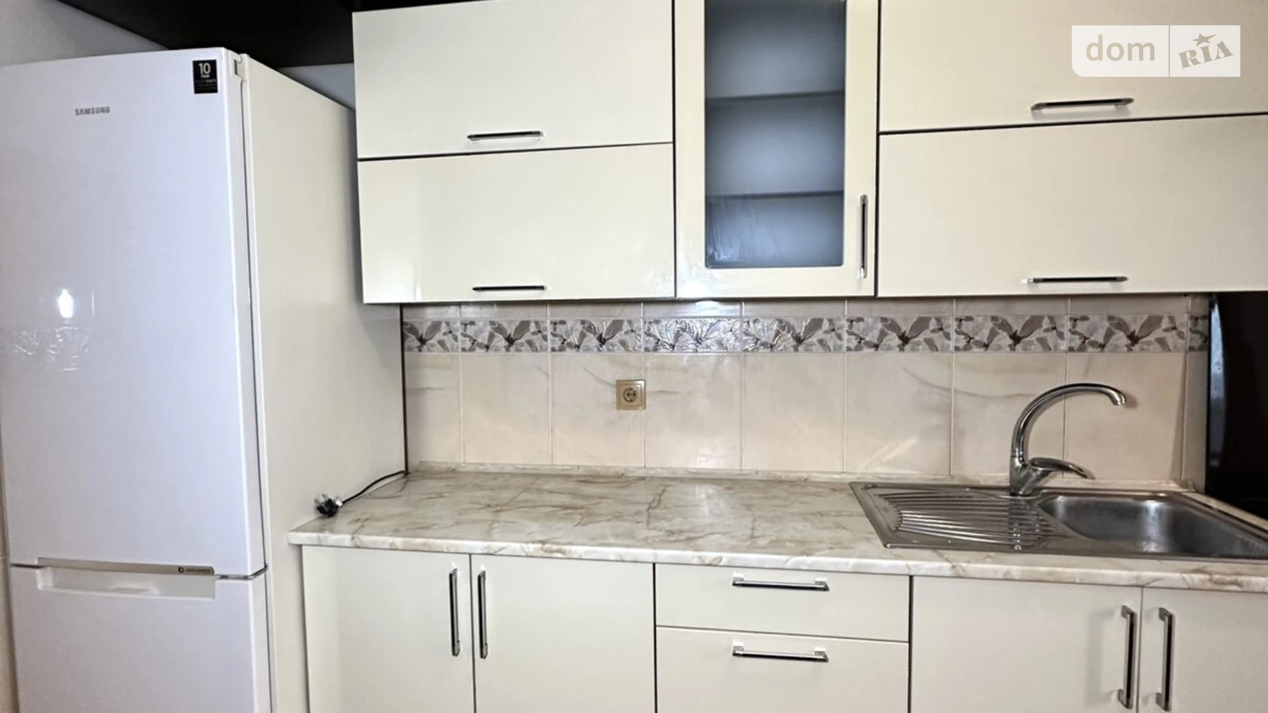 1-комнатная квартира 46 кв. м в Тернополе, ул. Черновецкая - фото 5