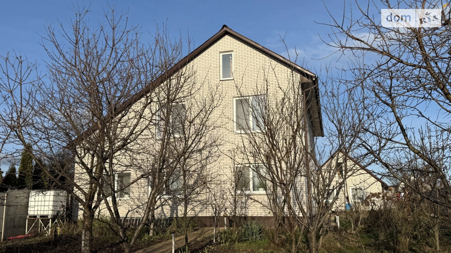 Продается дом на 2 этажа 320 кв. м с гаражом, цена: 450000 $ - фото 4