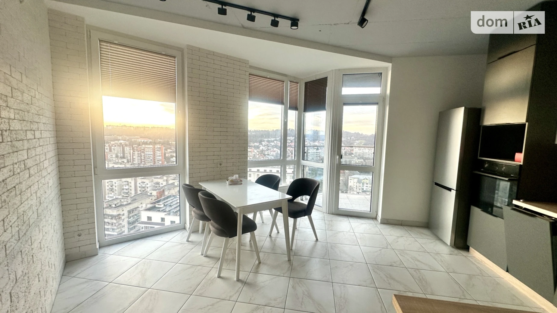 Сдается в аренду 1-комнатная квартира 47 кв. м в Львове, просп. Черновола Вячеслава, 77 - фото 2